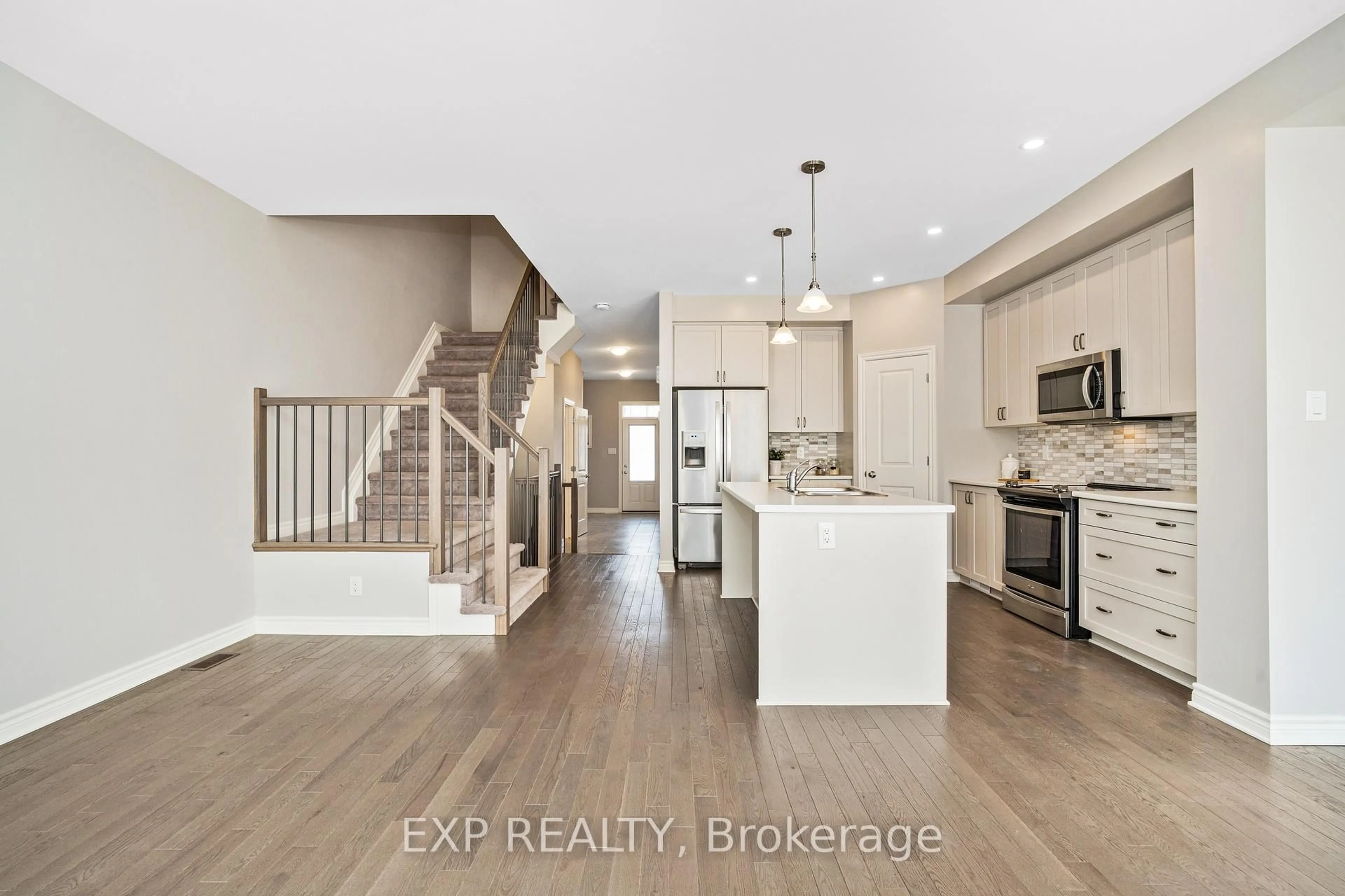 Open concept kitchen, unknown for 1218 CAVALLO St, Ottawa Ontario K2S 0Z5