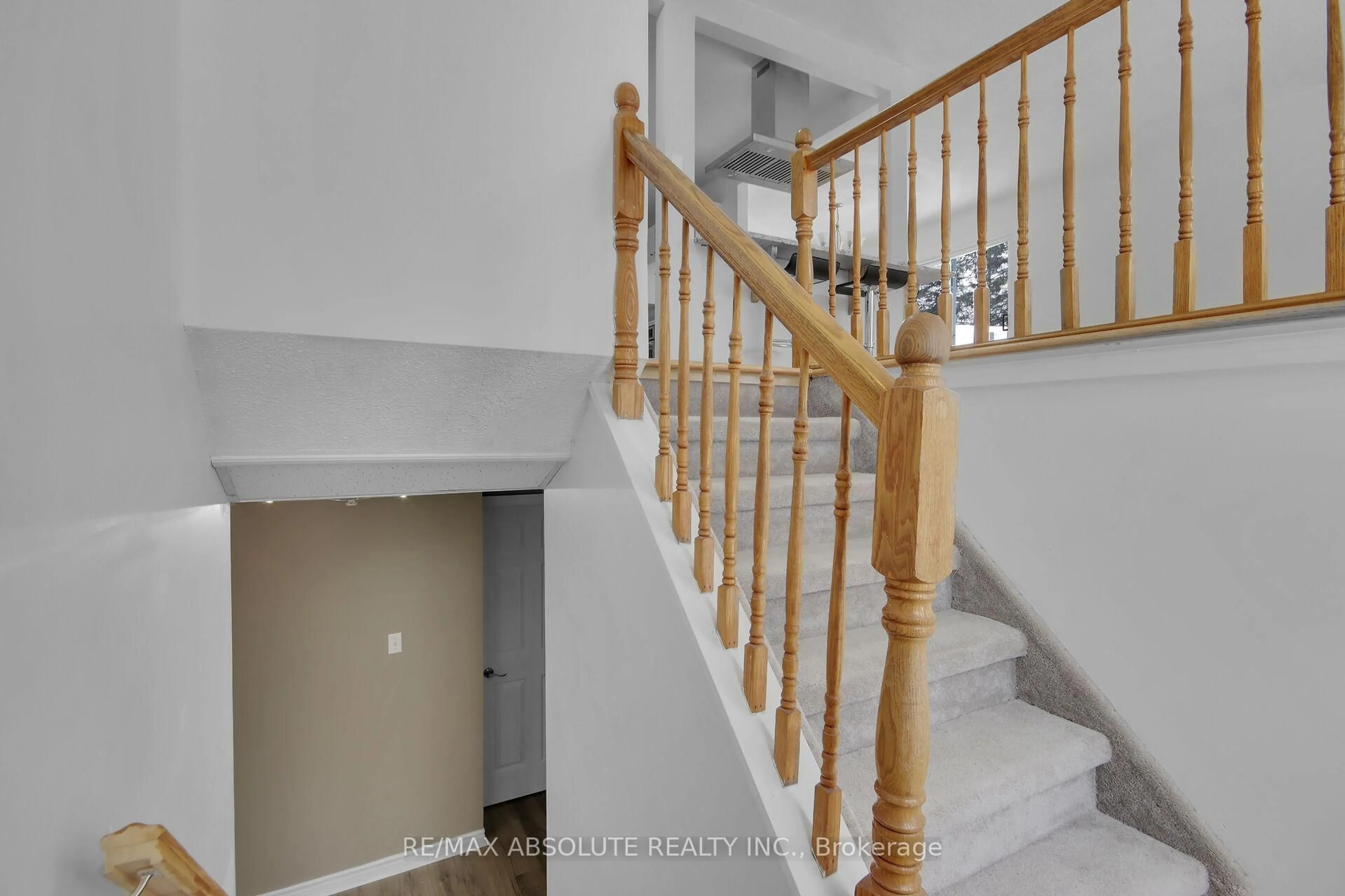 Stairs for 37 Somerville Rd, North Grenville Ontario K0G 1J0