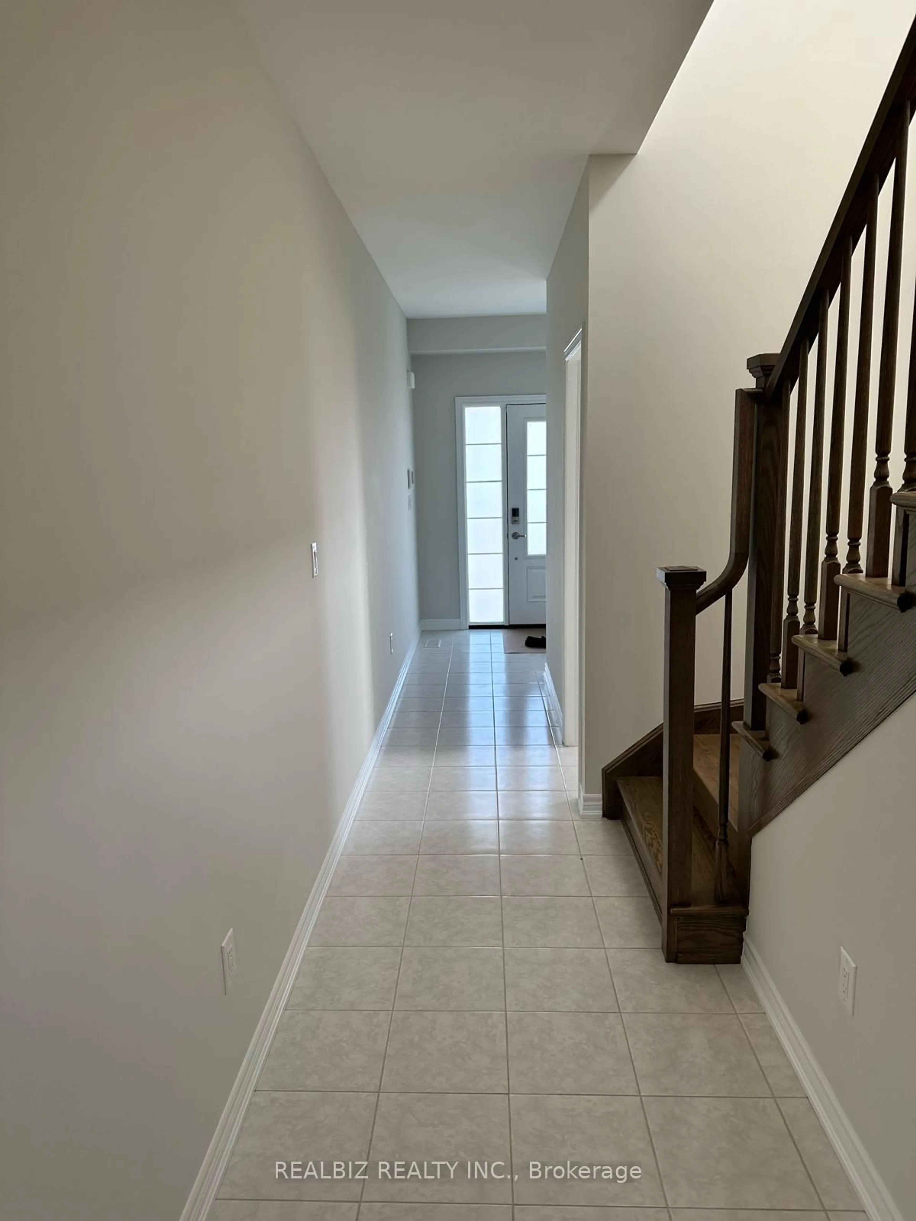 Unknown for 210 Sunflower Pl, Welland Ontario L3B 5N8