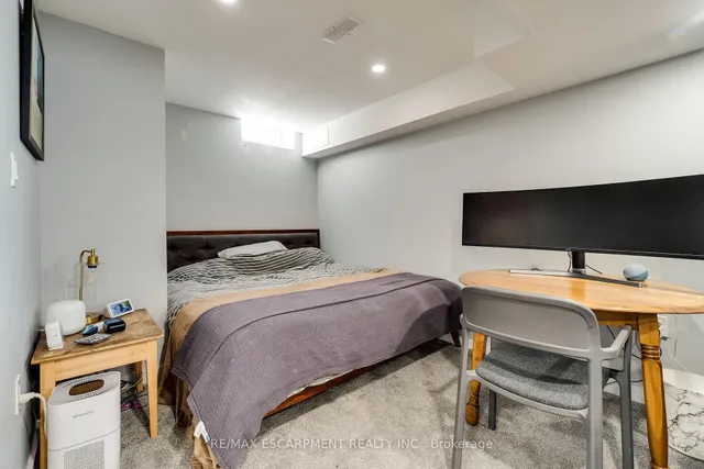 Additional property image - 170 BINHAVEN Blvd