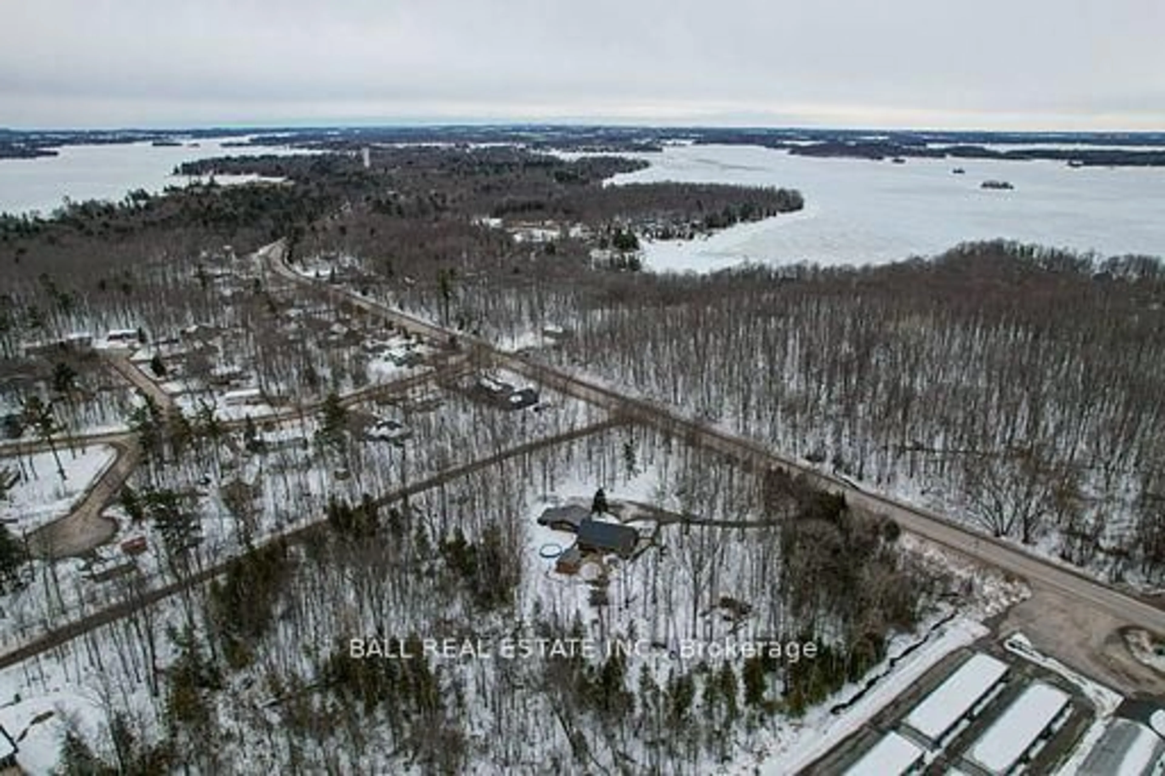 A pic from outside/outdoor area/front of a property/back of a property/a pic from drone, water/lake/river/ocean view for 1155 Mississauga St, Curve Lake First Nation 35 Ontario K0L 1R0