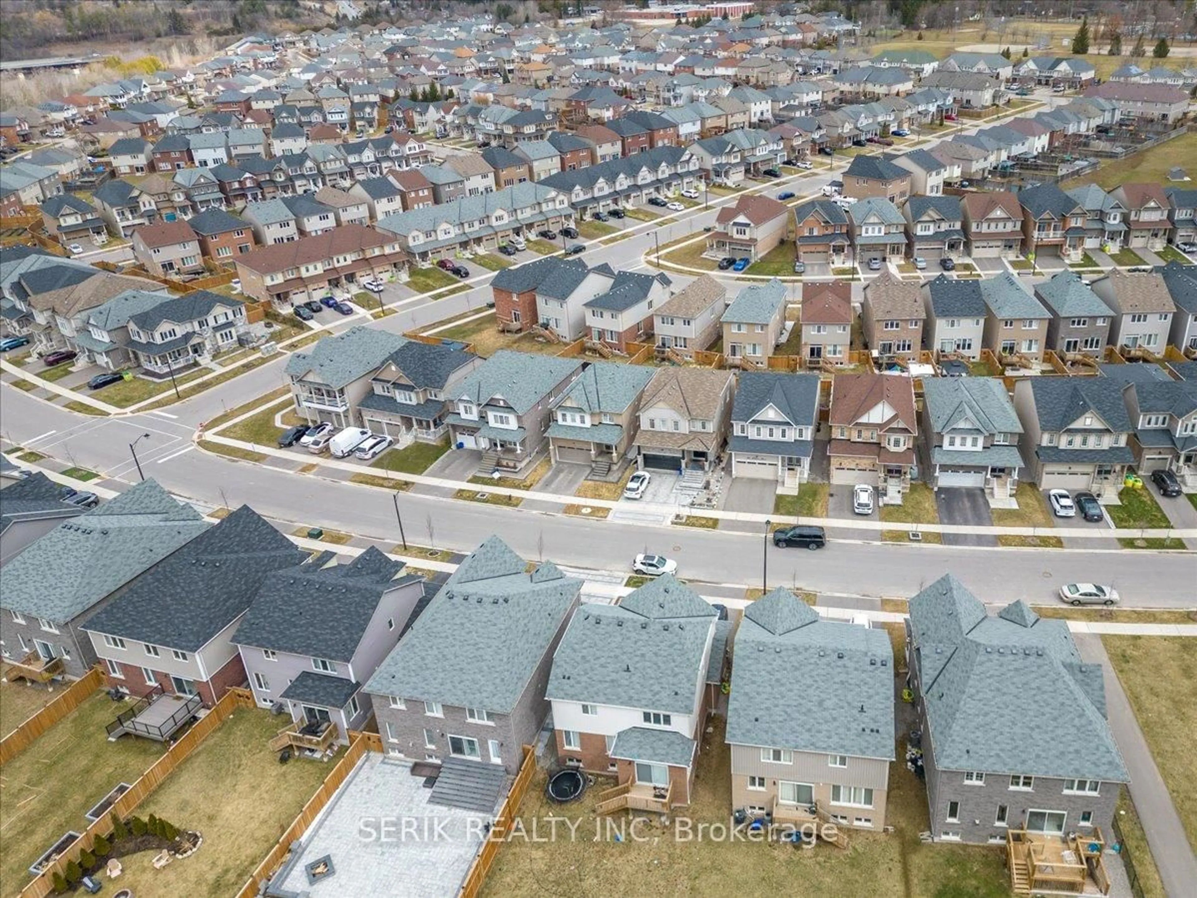 A pic from outside/outdoor area/front of a property/back of a property/a pic from drone, street for 297 Dolman St, Woolwich Ontario N0B 1M0