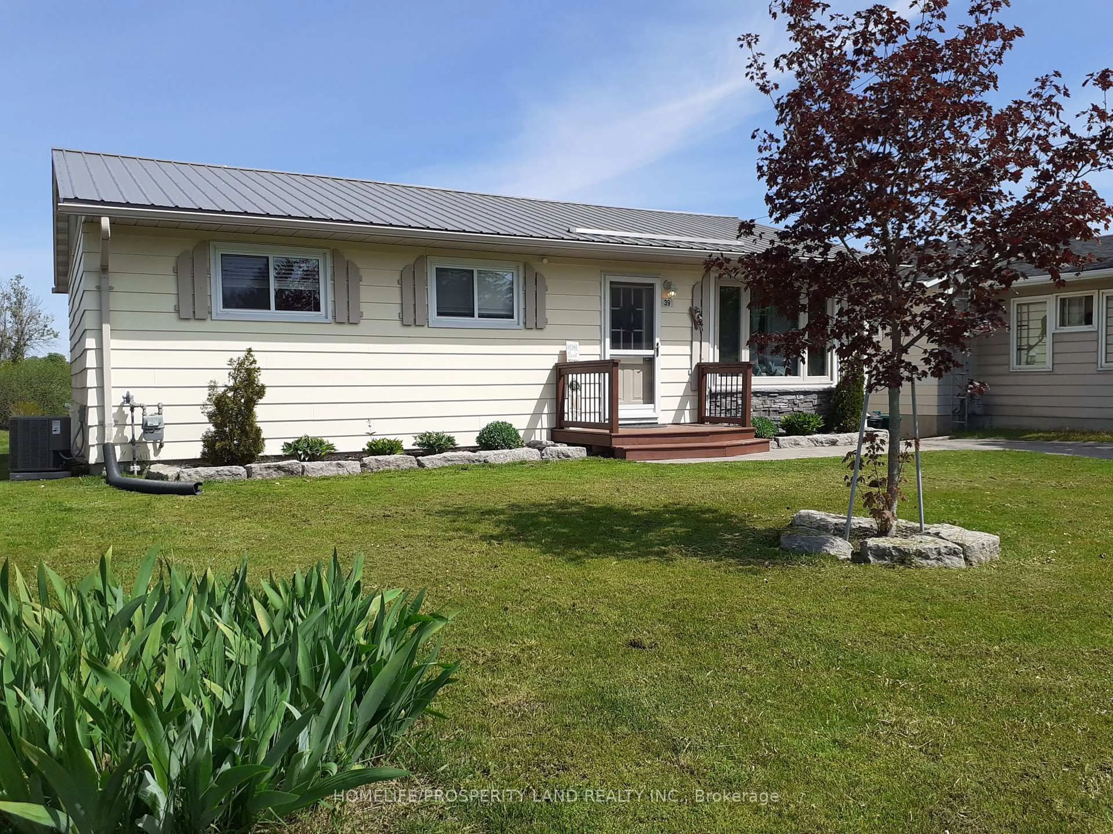 Home with vinyl exterior material, unknown for 39 Bay St, Trent Hills Ontario K0L 1Y0
