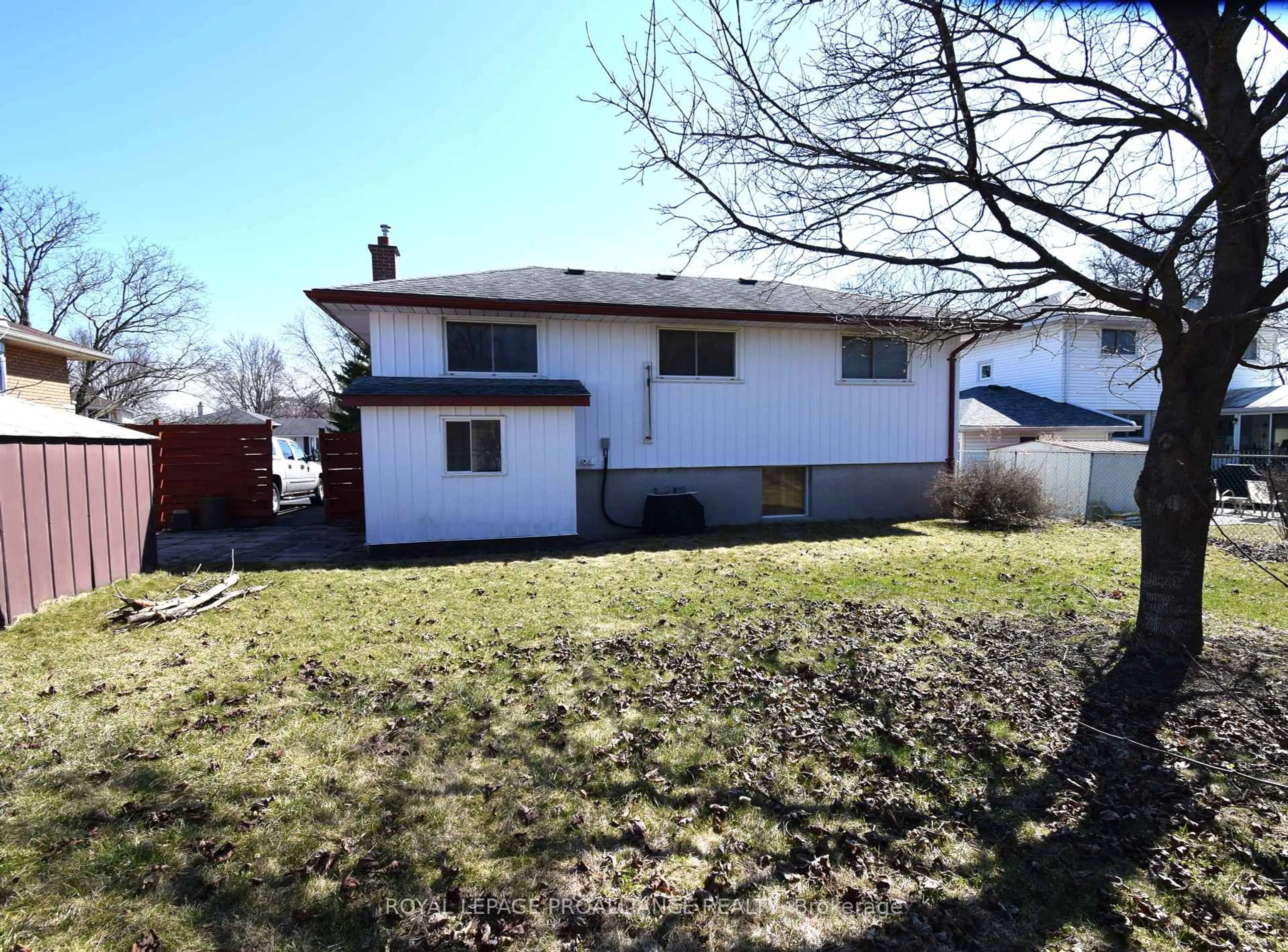 A pic from outside/outdoor area/front of a property/back of a property/a pic from drone, street for 8 Walden Circ, Belleville Ontario K8P 2C3