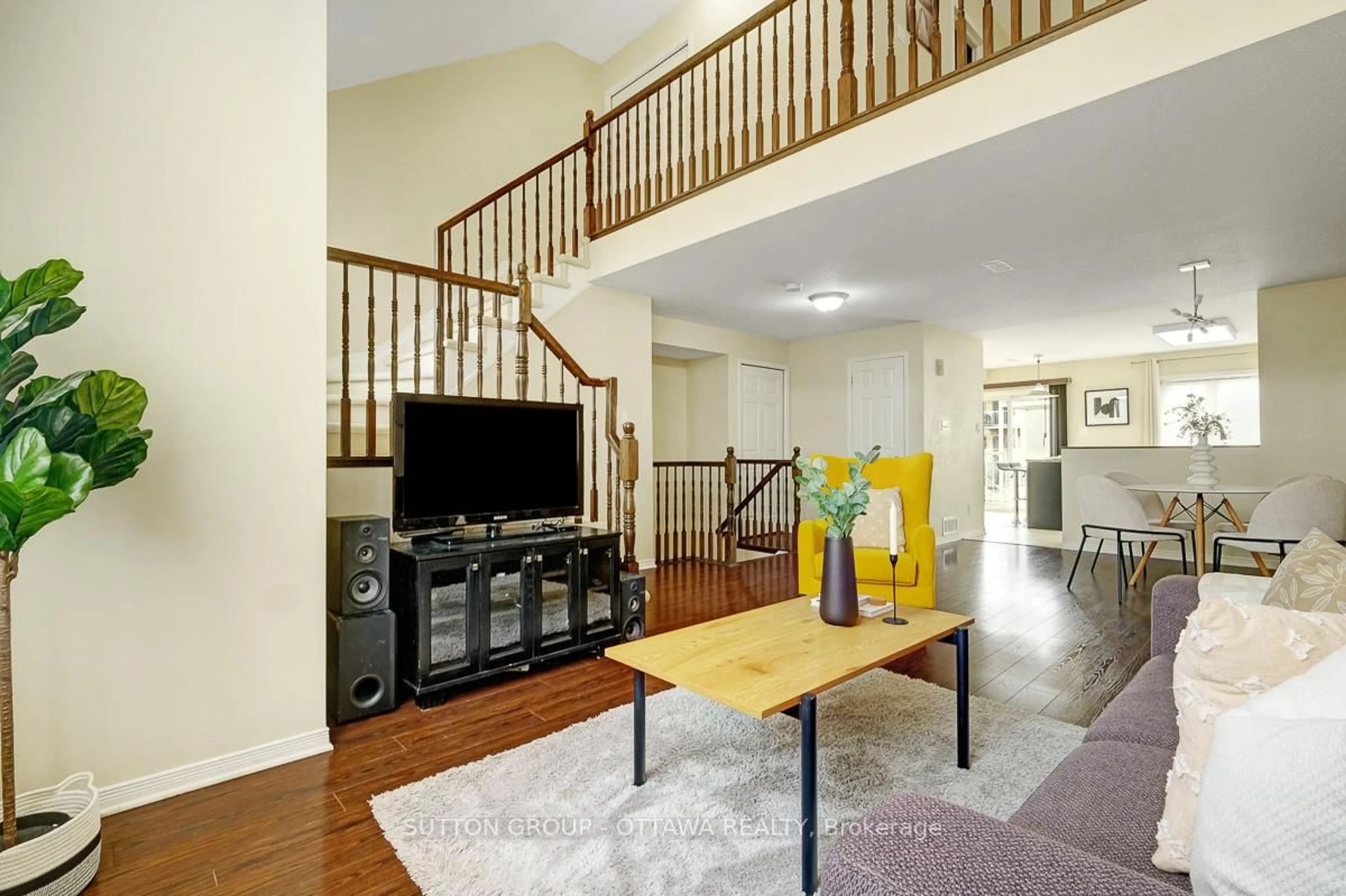 Living room with furniture, unknown for 560 Reardon N/A, Ottawa Ontario K1V 2L1