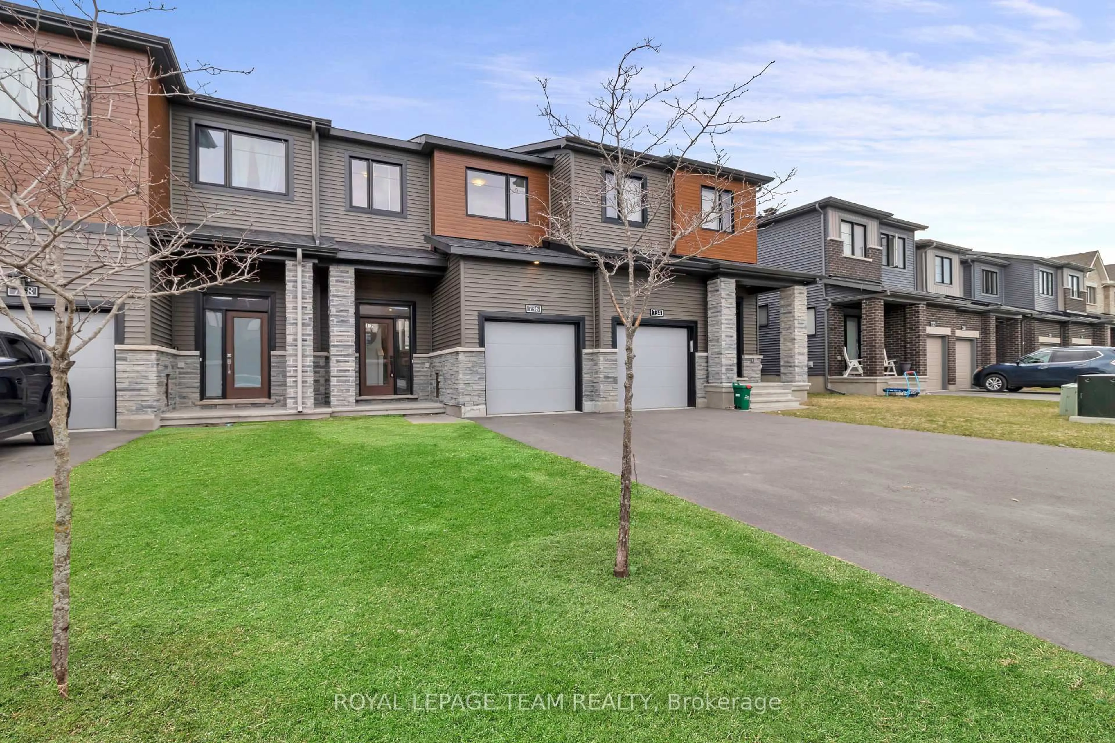 Home with brick exterior material, street for 736 Cashmere Terr, Ottawa Ontario K2J 6Z6
