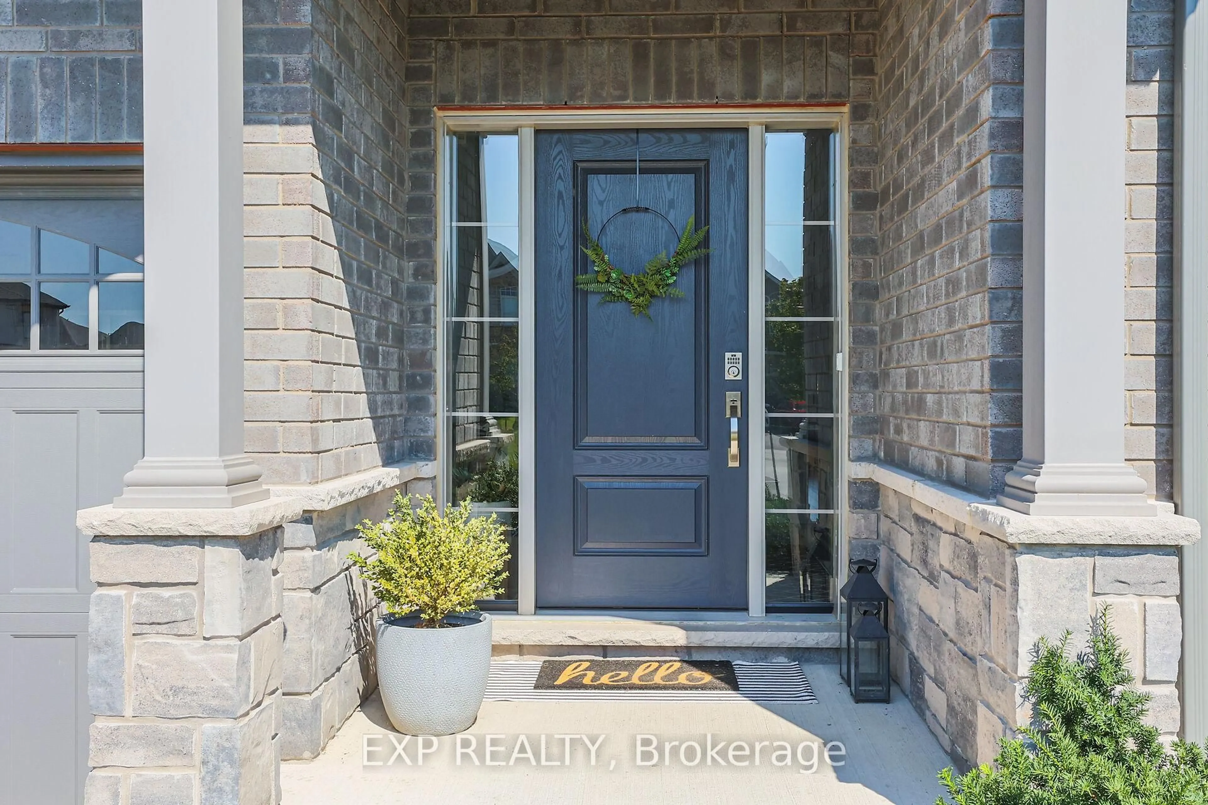 Indoor entryway for 3608 Carolinia Crt, Fort Erie Ontario L0S 1N0