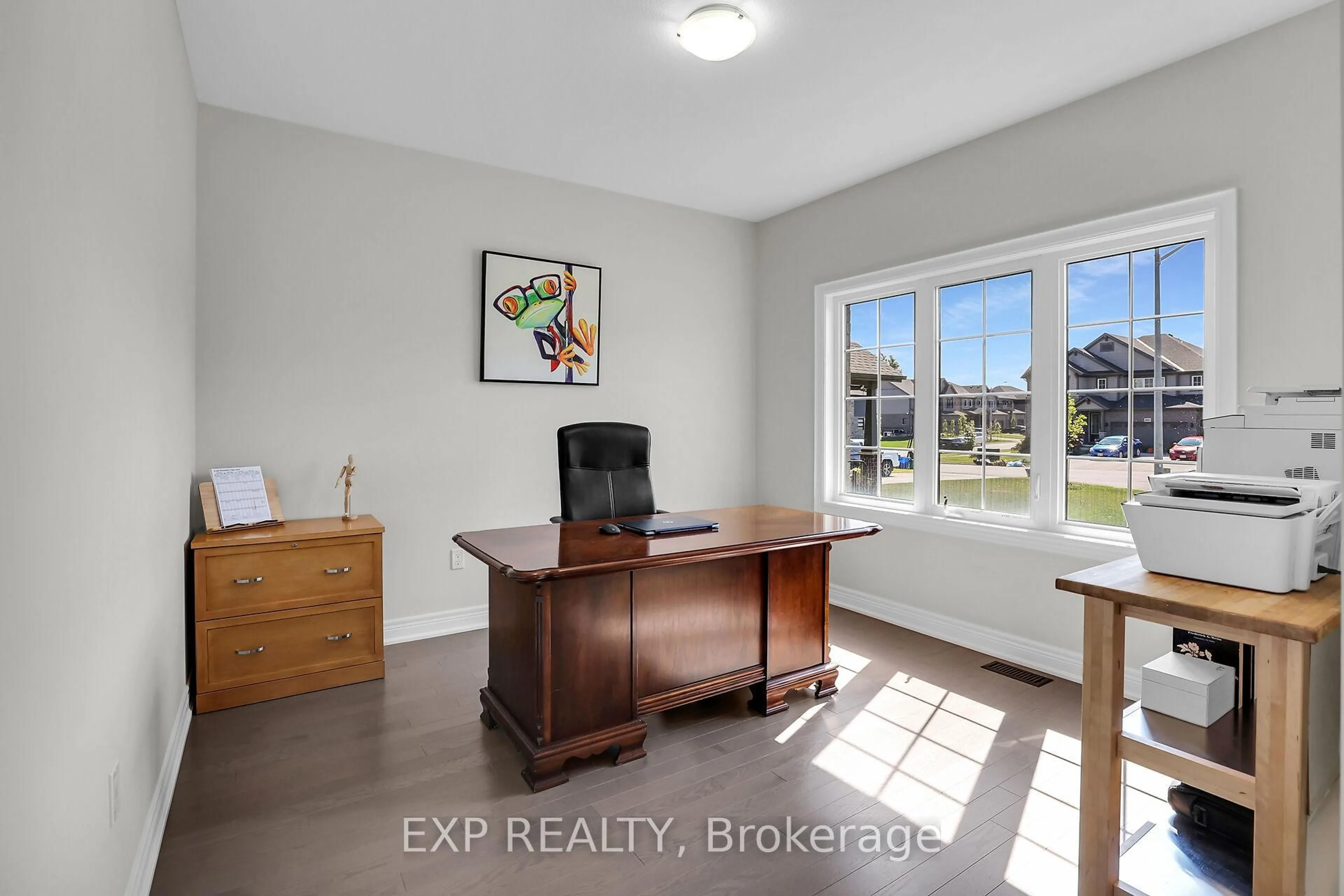 A pic of a room for 3608 Carolinia Crt, Fort Erie Ontario L0S 1N0