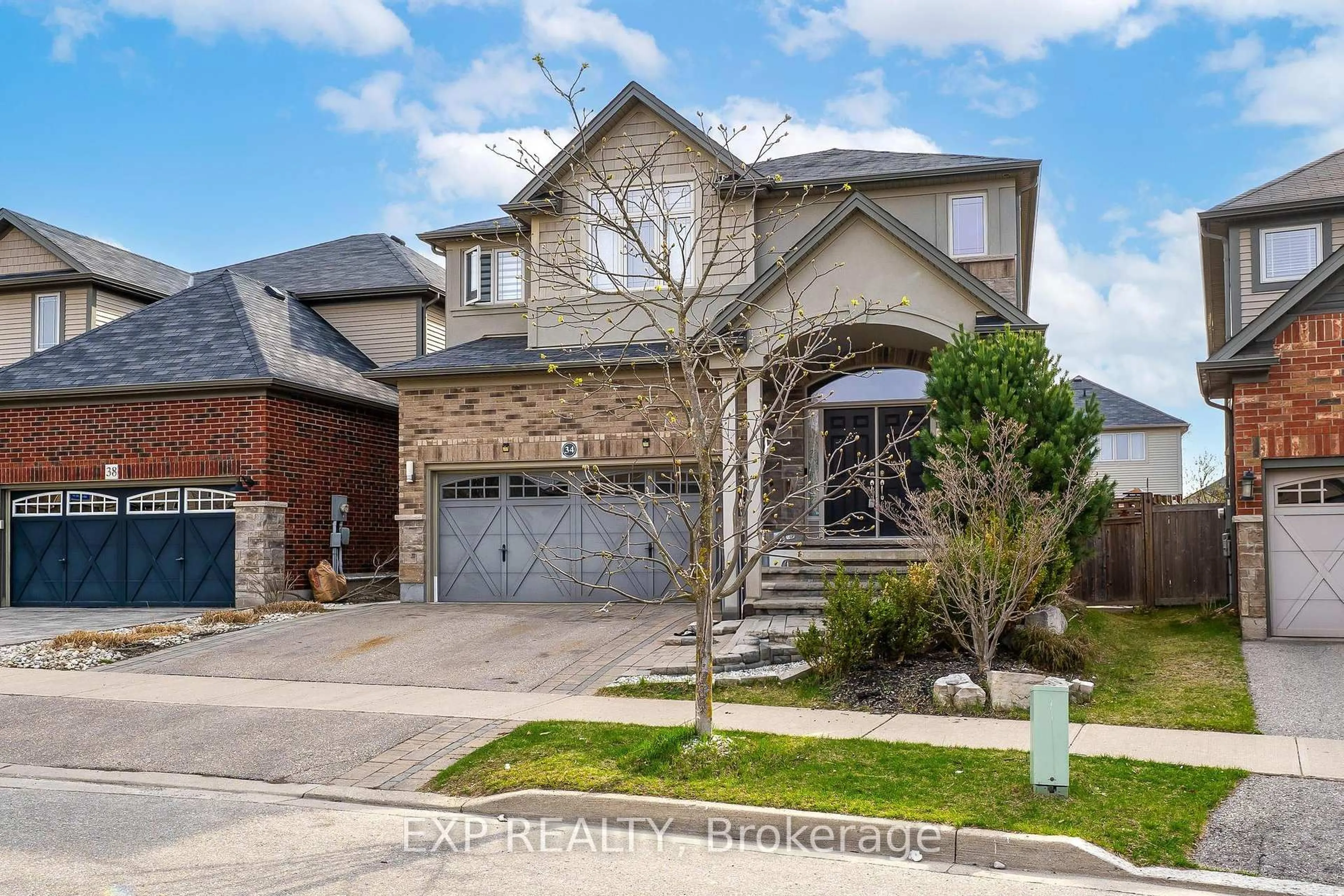 Home with brick exterior material, street for 34 Adencliffe St, Kitchener Ontario N2R 0B5
