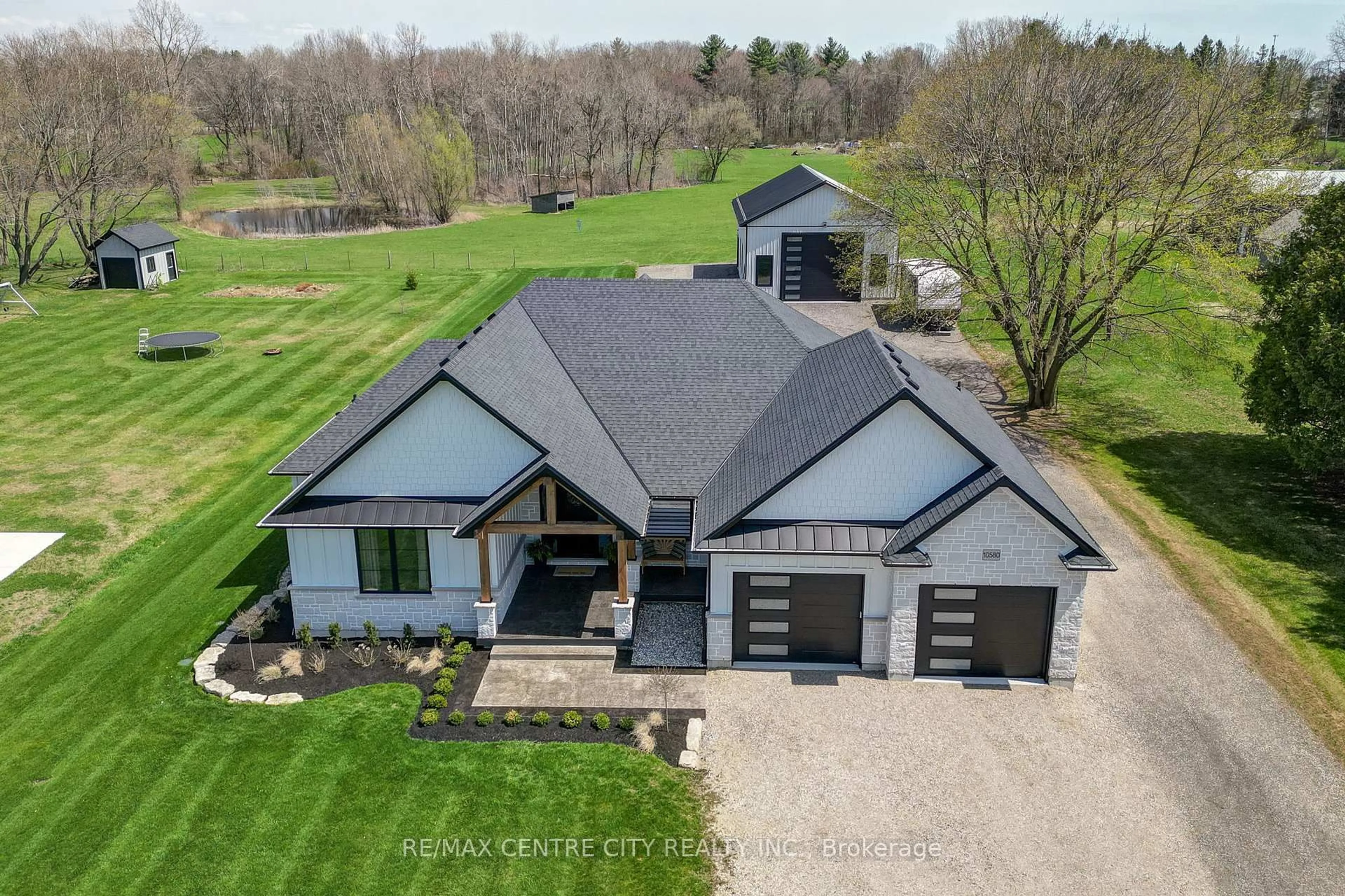 A pic from outside/outdoor area/front of a property/back of a property/a pic from drone, unknown for 10580 Culloden Rd, Bayham Ontario N5H 2R3