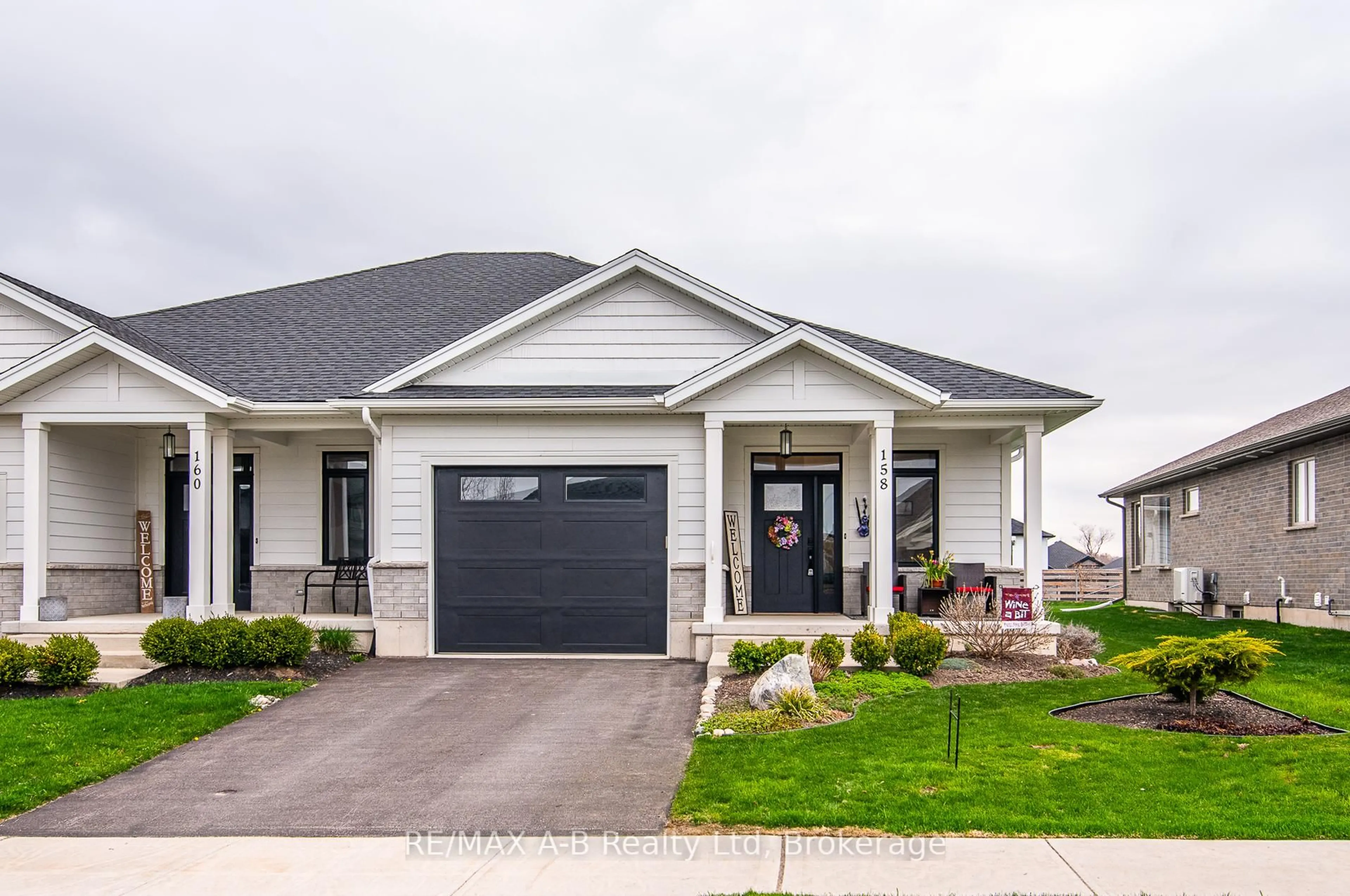 Unknown for 158 RIDGEWOOD Cres, St. Marys Ontario N4X 1E8
