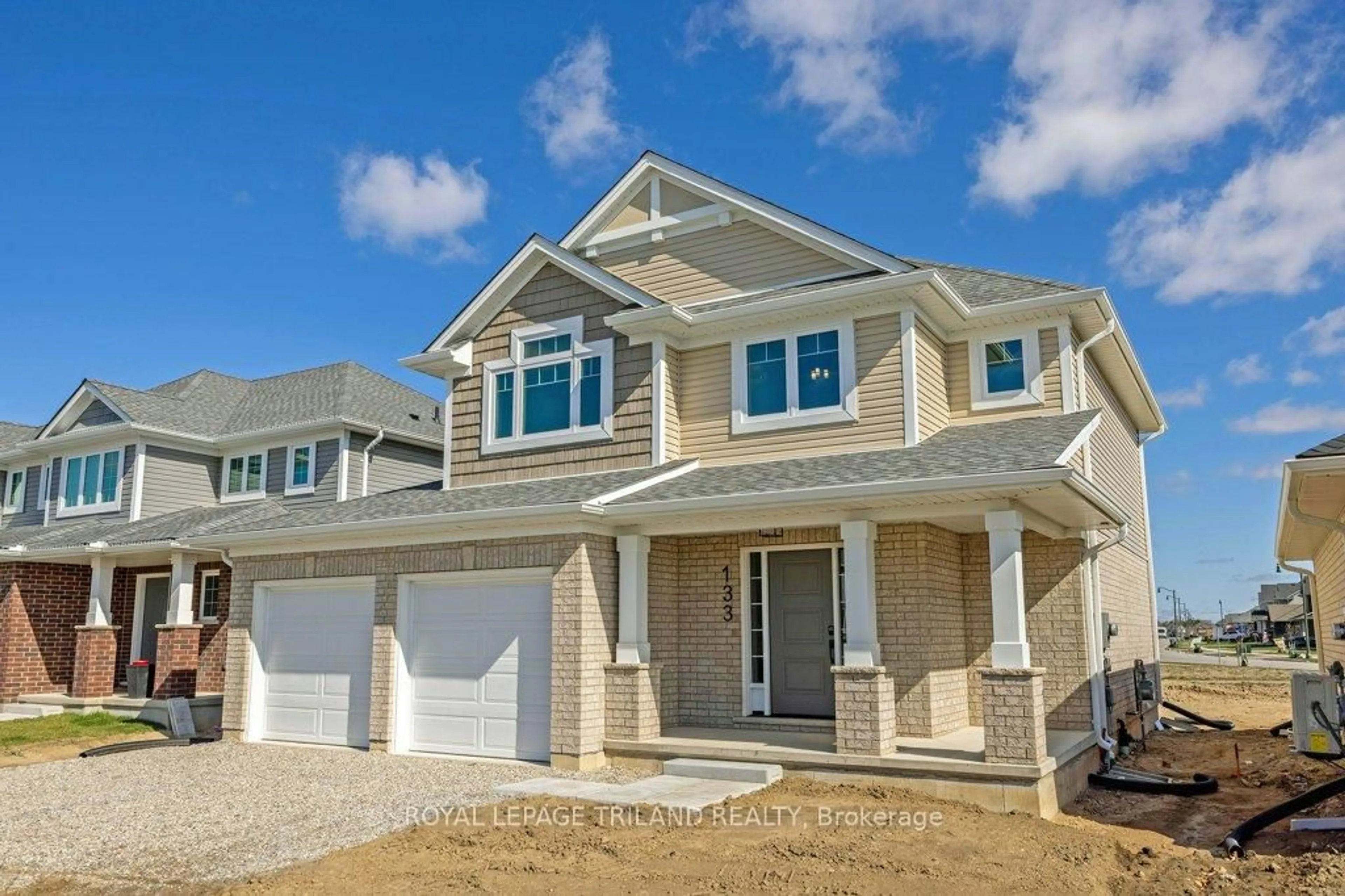 Home with vinyl exterior material, street for 133 EMPIRE Pkwy, St. Thomas Ontario N5R 0N5