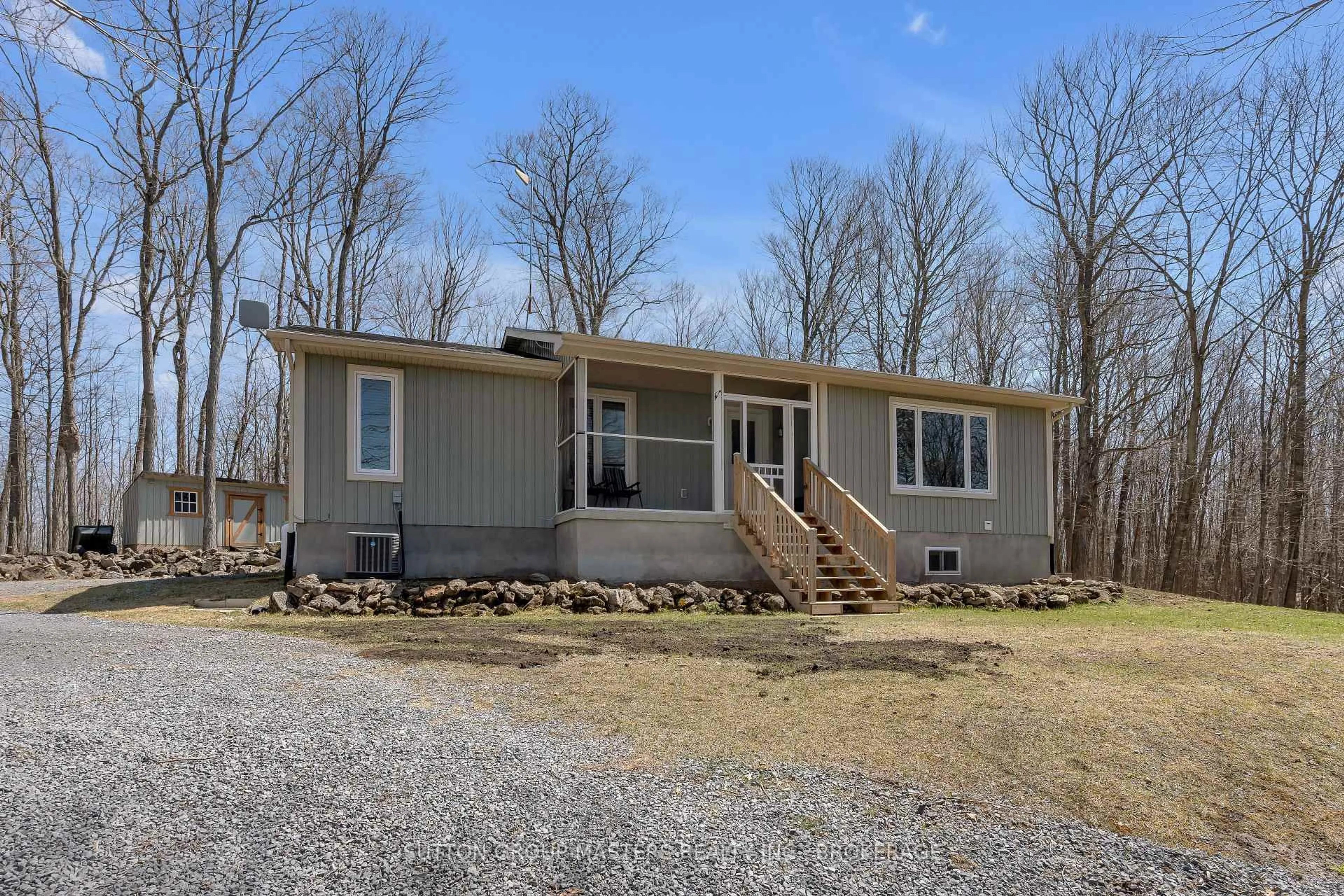 Home with vinyl exterior material, unknown for 324 13 Island Lake Lane, Godfrey Ontario K0H 1T0