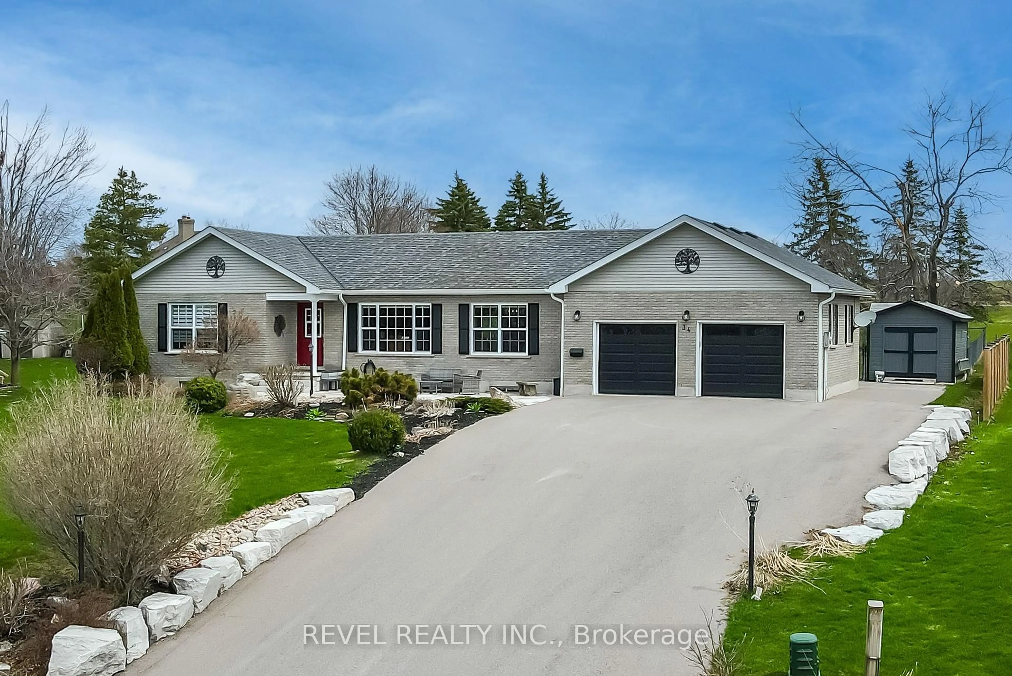 A pic from outside/outdoor area/front of a property/back of a property/a pic from drone, street for 34 Bluewater Ave, Kawartha Lakes Ontario K9V 4R6