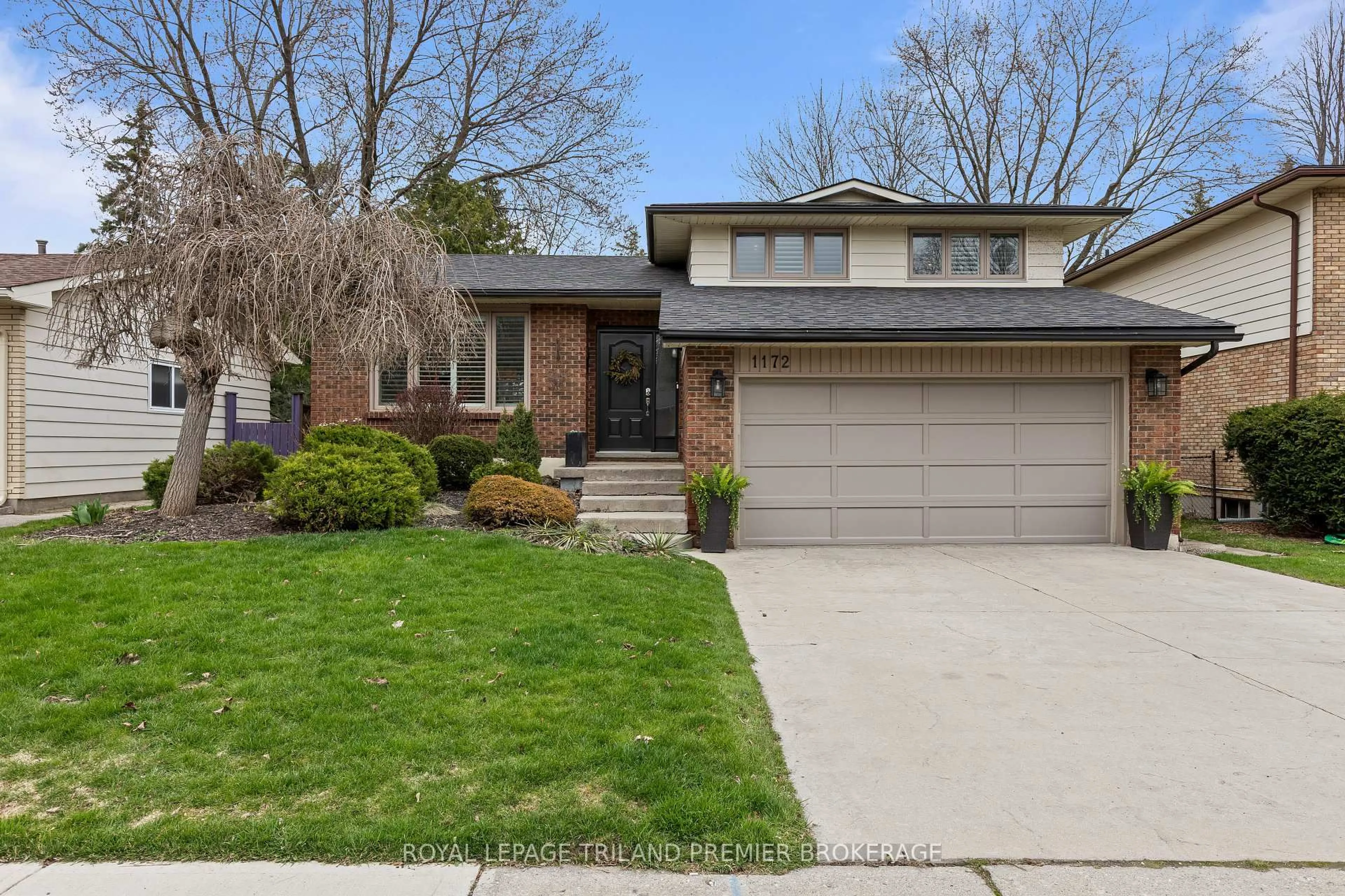 Home with brick exterior material, street for 1172 Quinton Rd, London North Ontario N6H 4R1