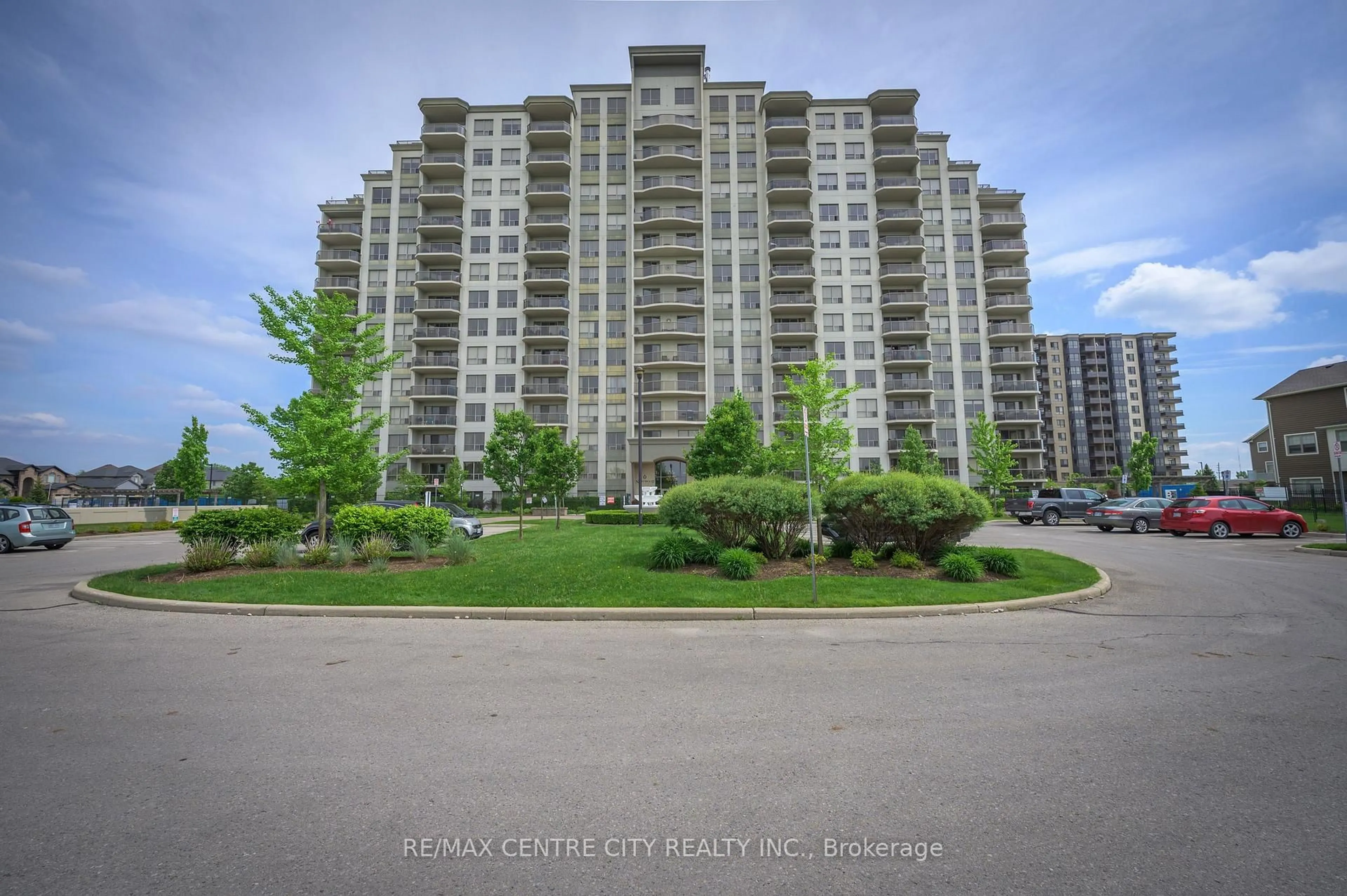 Unknown for 1030 CORONATION Dr #306, London North Ontario N6G 0G5