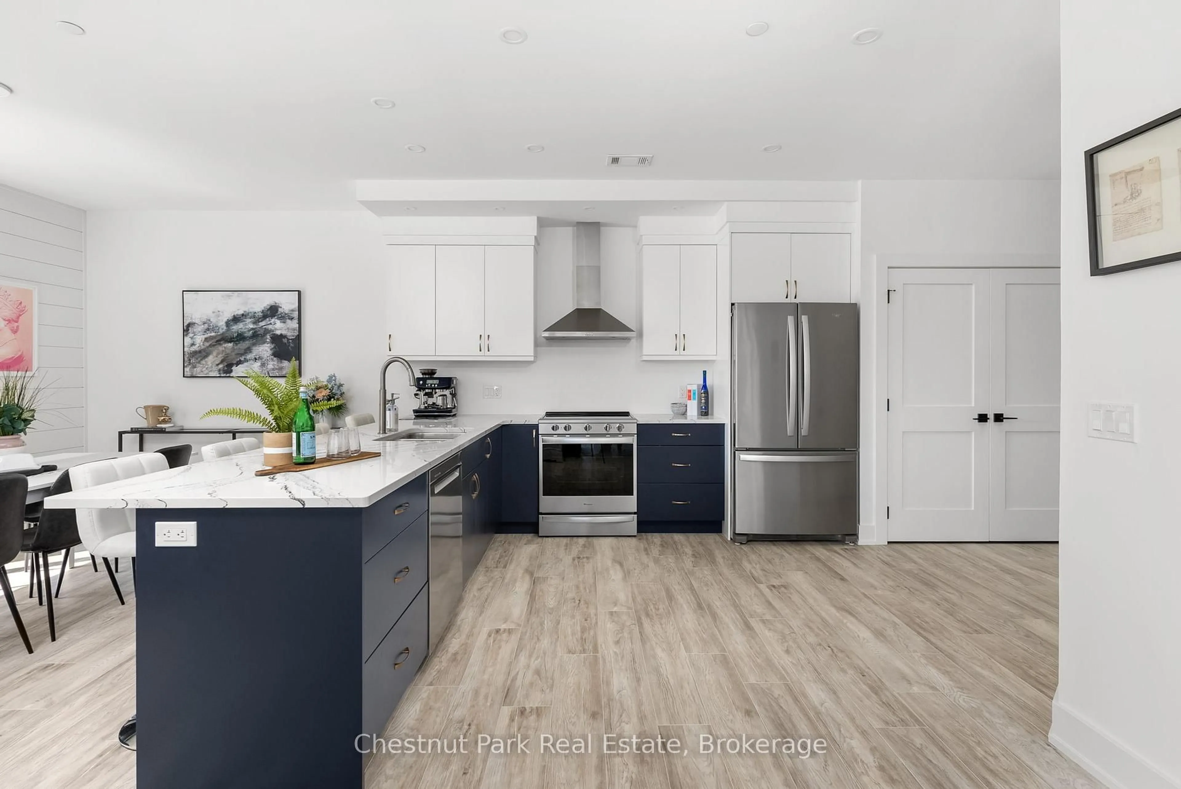 Open concept kitchen, unknown for 18 CAMPUS Tr #109, Huntsville Ontario P1H 0K2