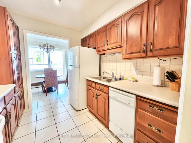 Additional property image - 38 Charlton Ave Unit 204
