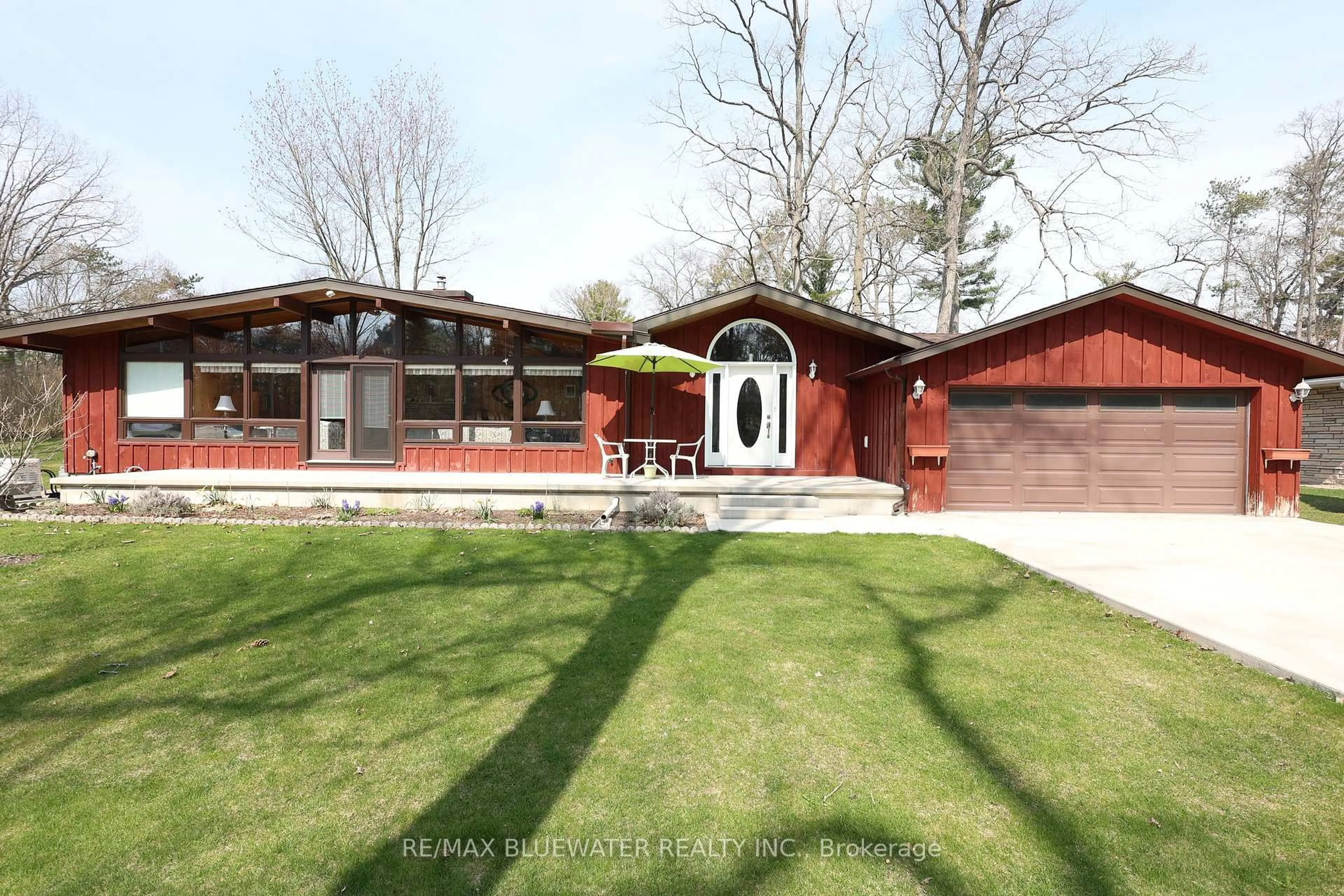 Home with brick exterior material, street for 10112 Edmonds Blvd, Lambton Shores Ontario N0M 1T0