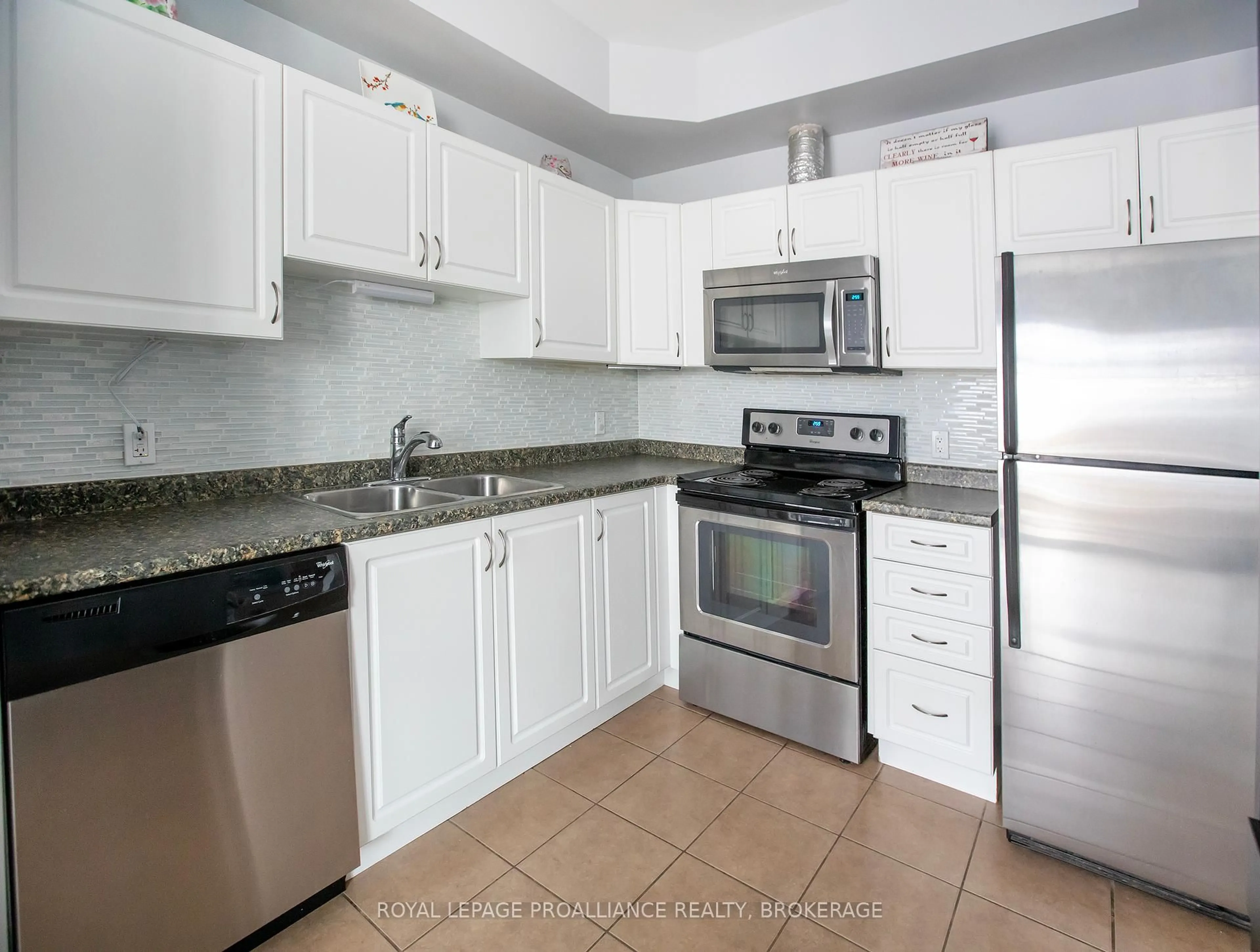 Standard kitchen, unknown for 875 Newmarket Lane, Kingston Ontario K7K 0C8