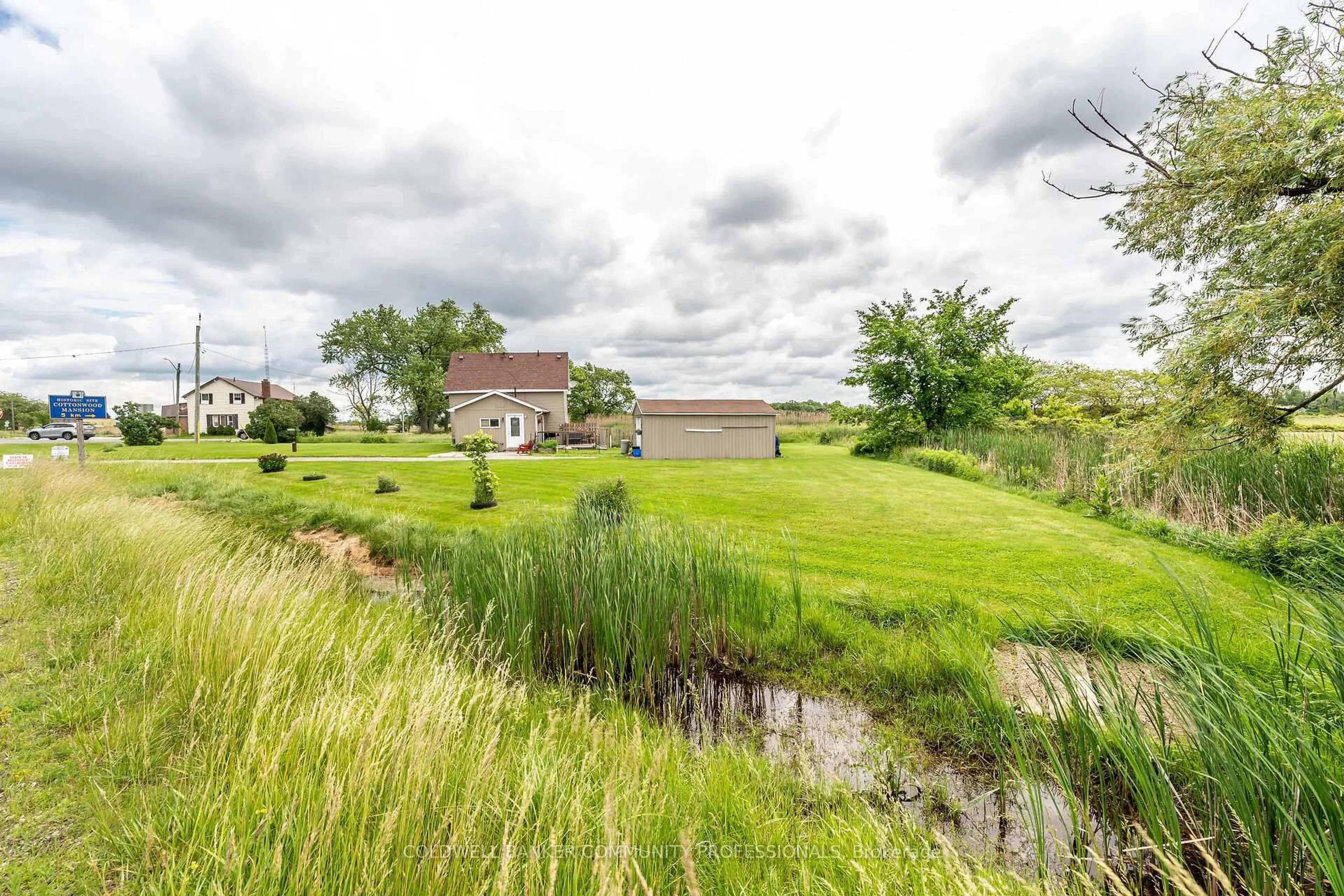 A pic from outside/outdoor area/front of a property/back of a property/a pic from drone, water/lake/river/ocean view for 3694 #3 HIGHWAY N/A, Haldimand Ontario N0A 1J0