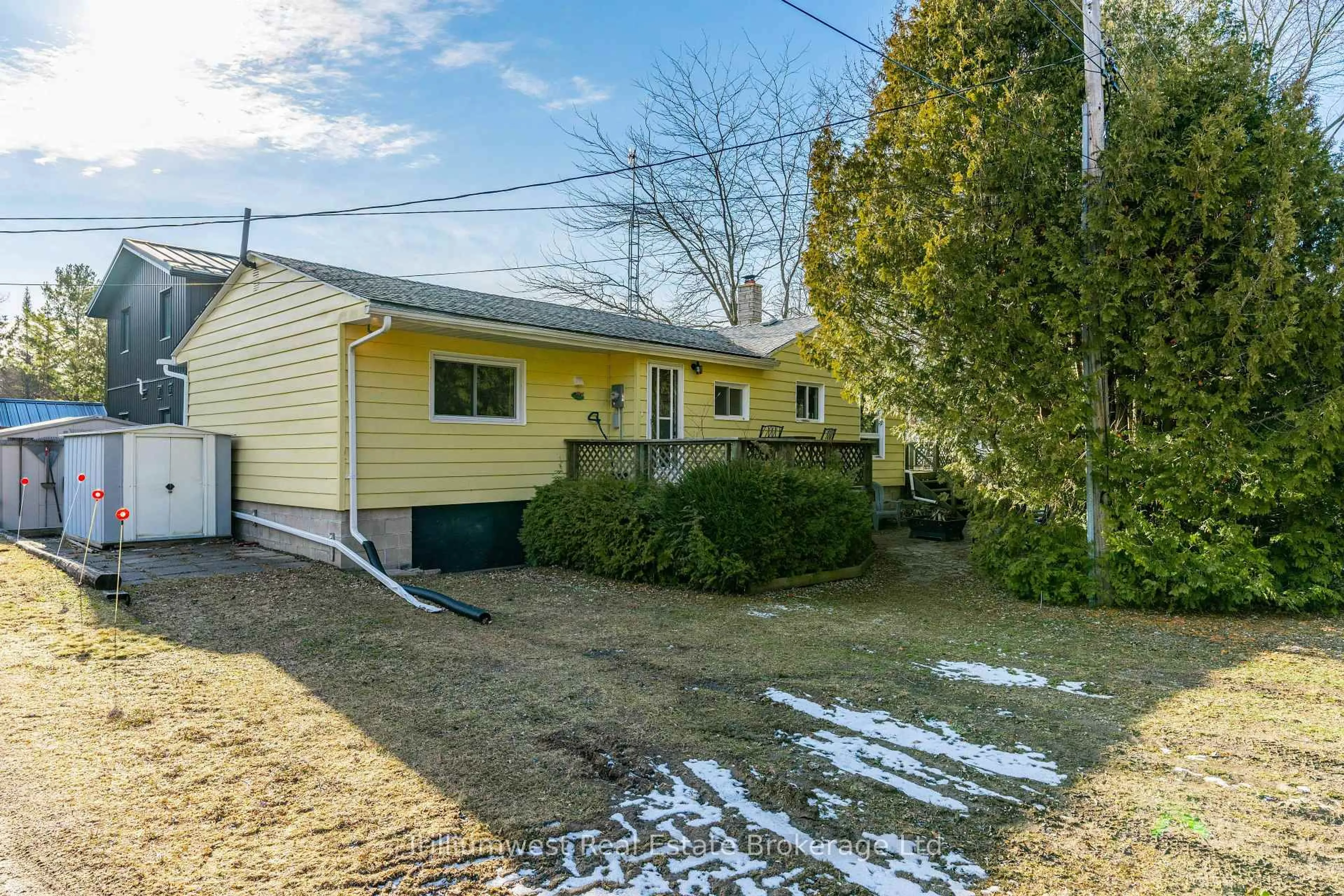 A pic from outside/outdoor area/front of a property/back of a property/a pic from drone, street for 55 Marina Ave, South Bruce Peninsula Ontario N0H 2G0