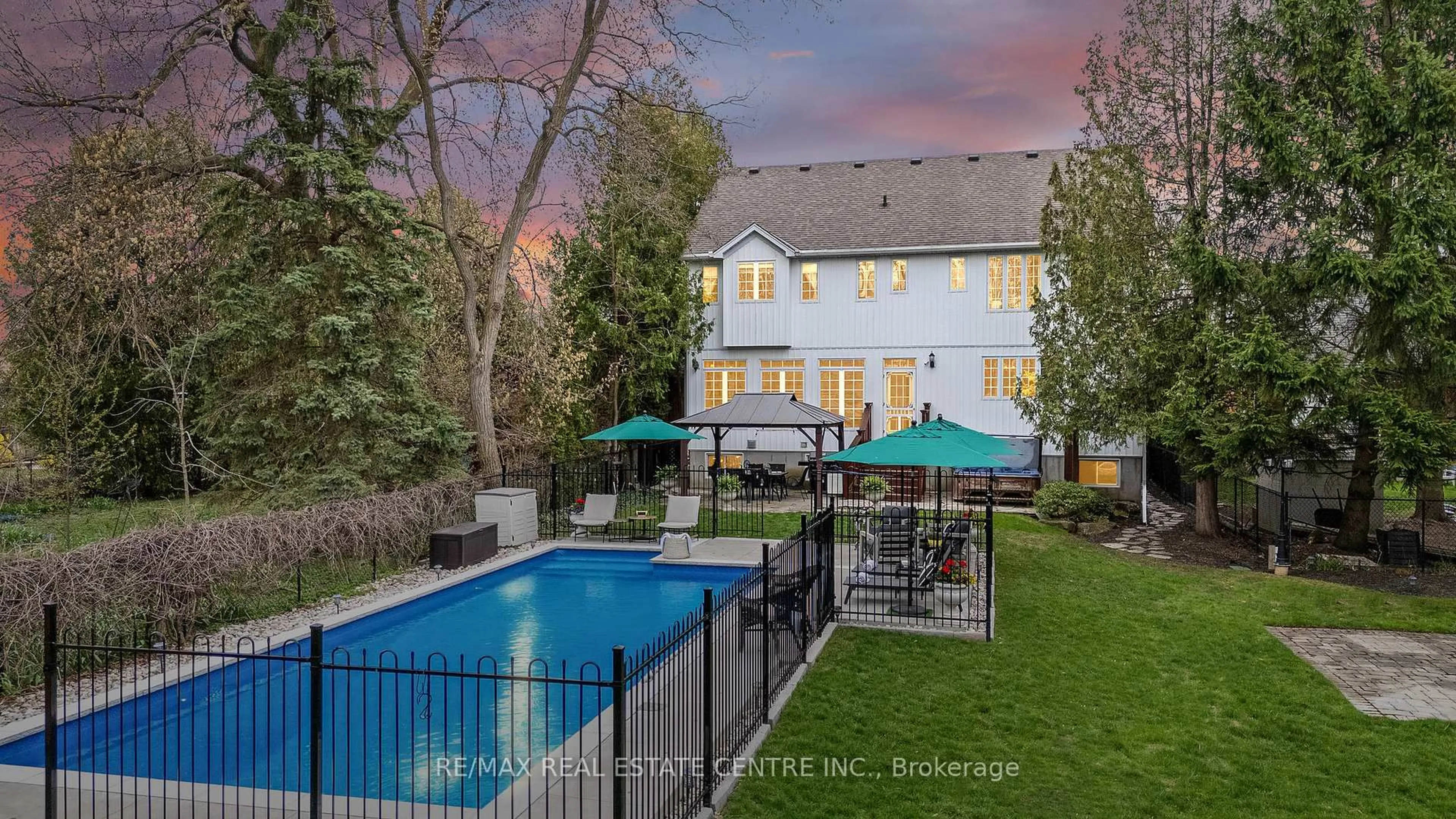Pool for 168 Palmer St, Guelph Ontario N1E 2R6