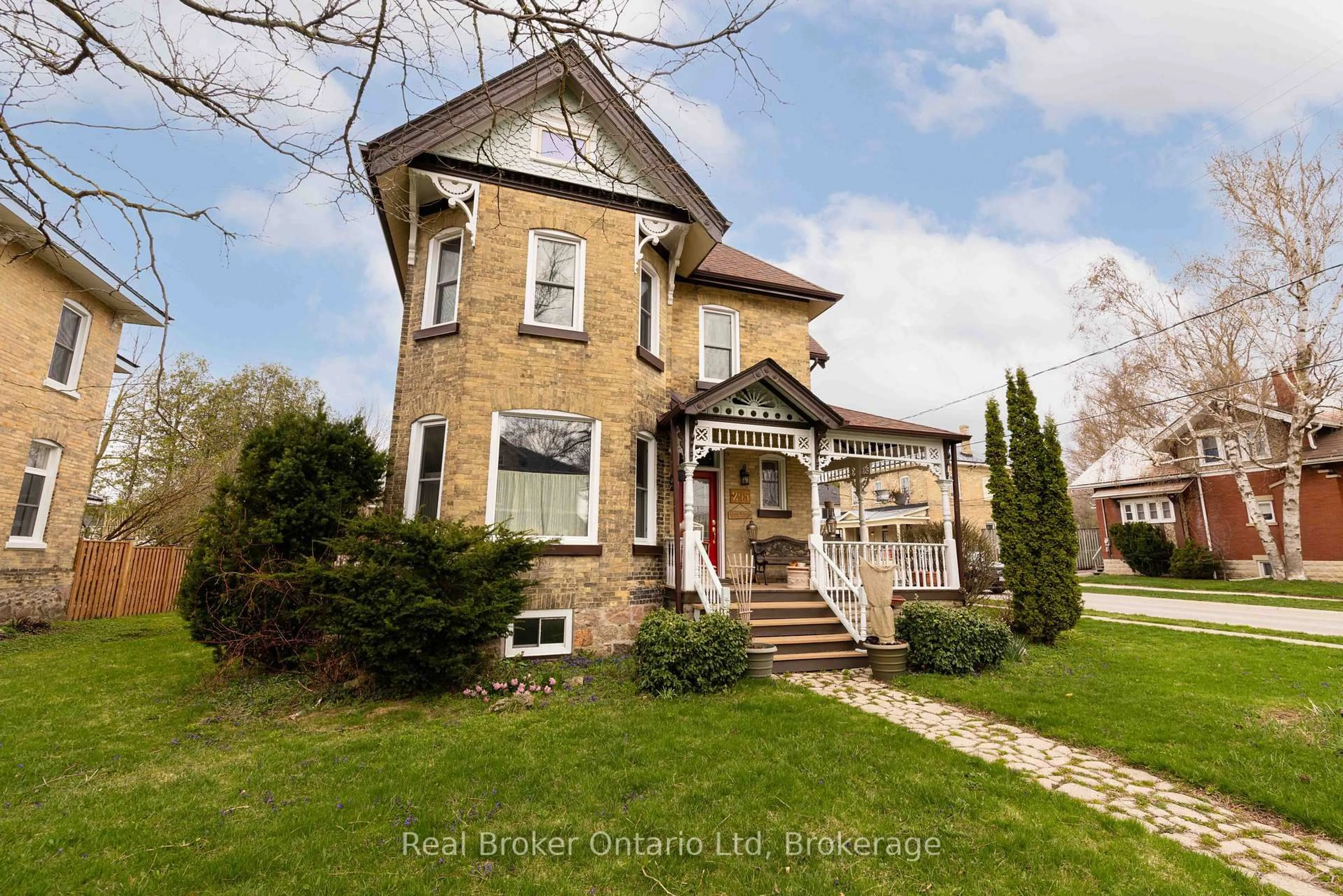 Home with brick exterior material, street for 295 Livingstone Ave, North Perth Ontario N4W 1P8