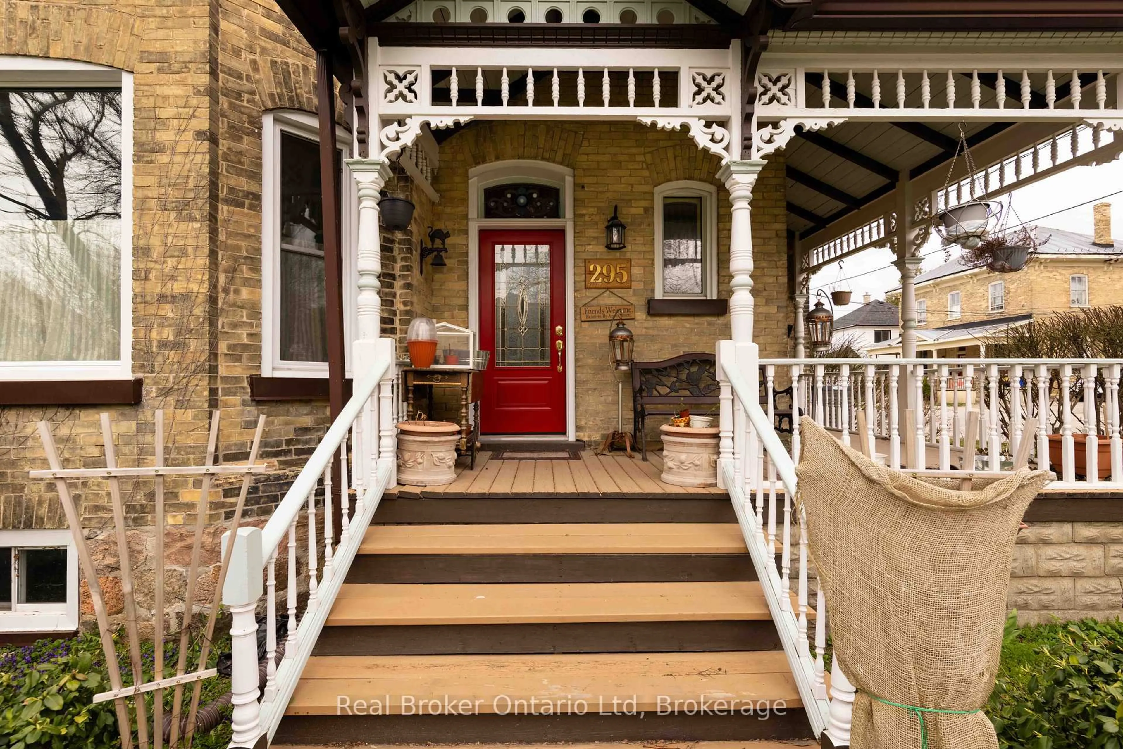 Unknown for 295 Livingstone Ave, North Perth Ontario N4W 1P8