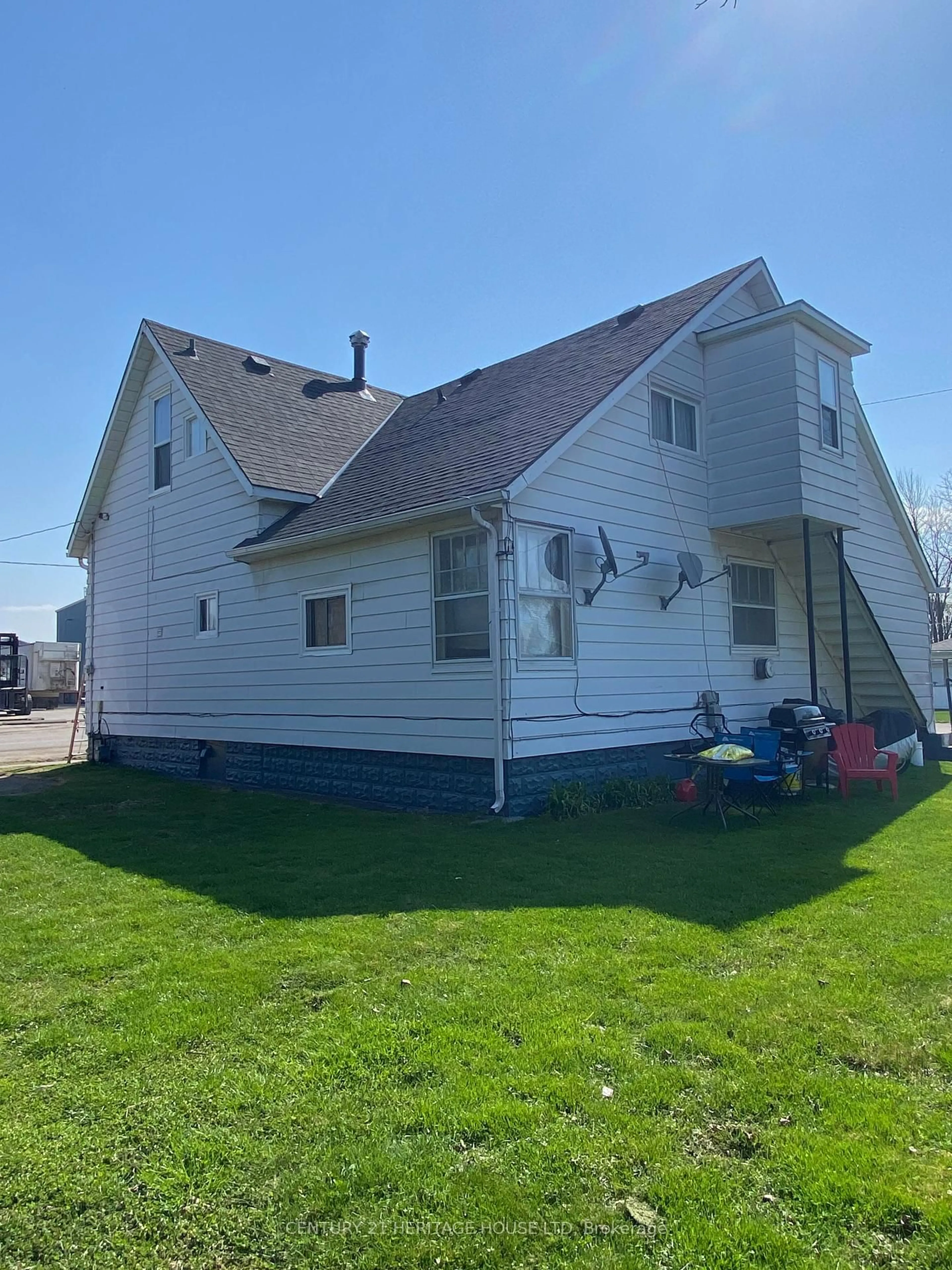 Unknown for 151 Elm St, West Elgin Ontario N0P 2P0