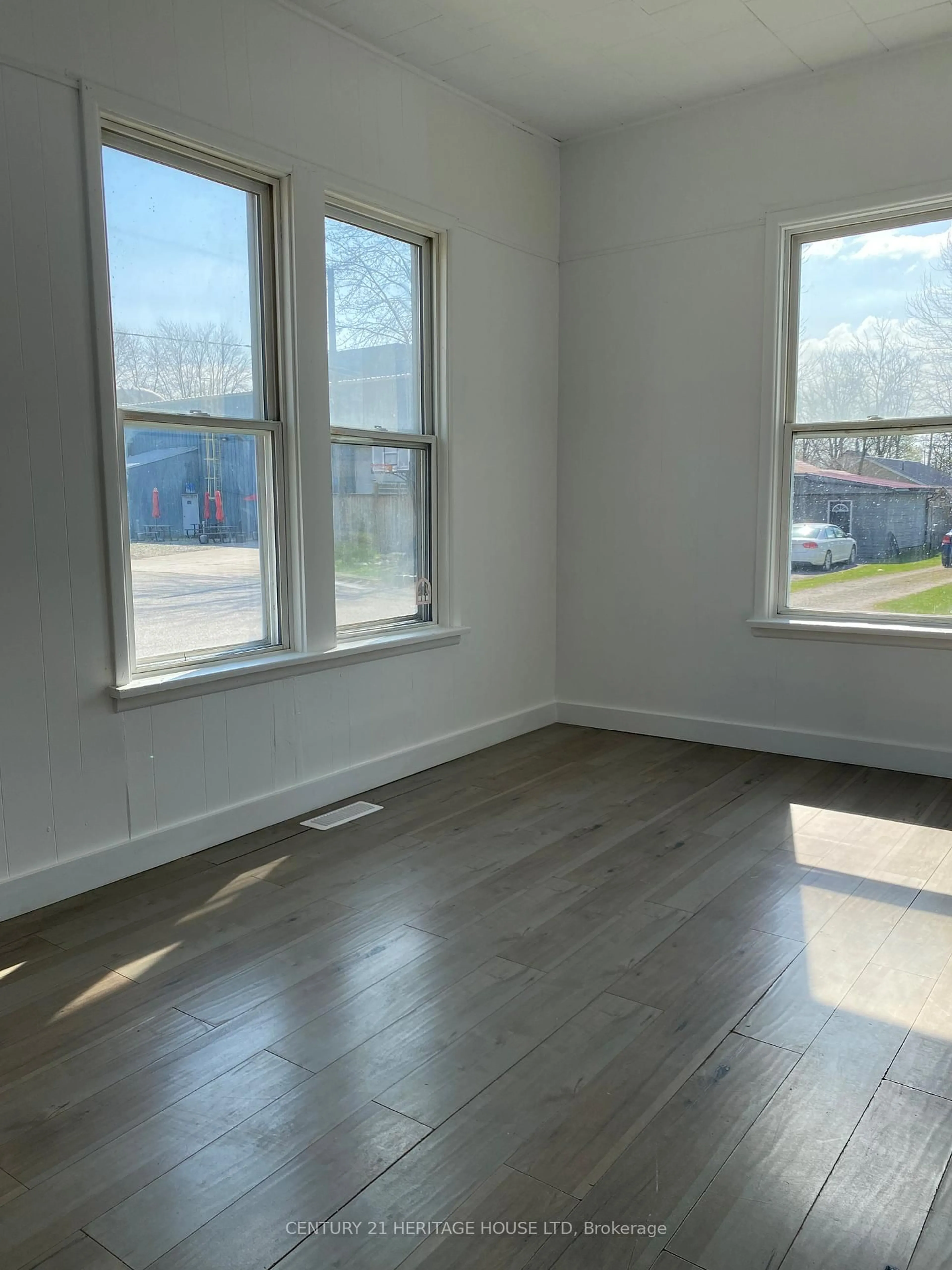A pic of a room for 151 Elm St, West Elgin Ontario N0P 2P0