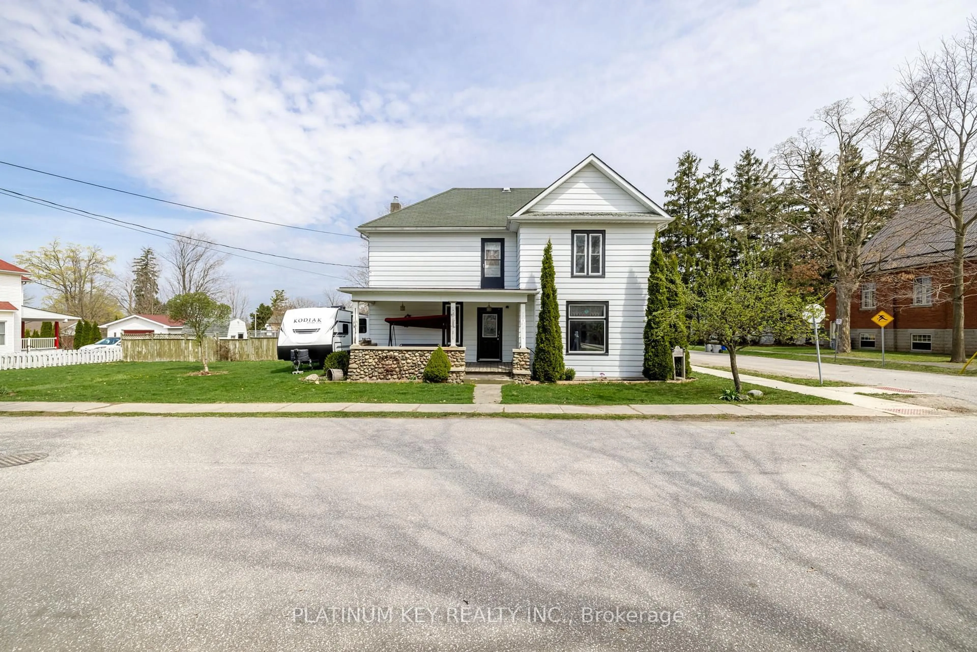 Unknown for 10 Smith St, Lambton Shores Ontario N0M 1B0