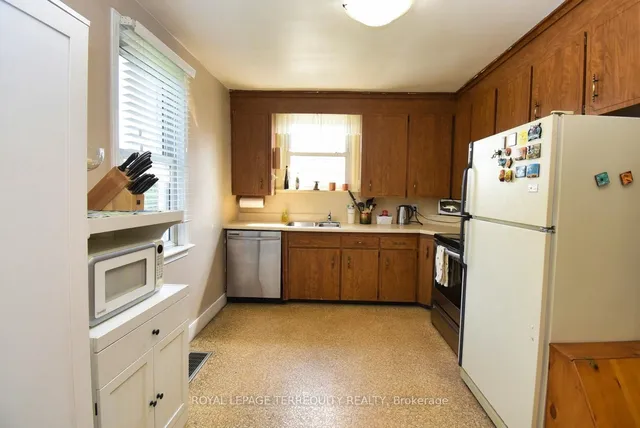 Additional property image - 63 West 1st St