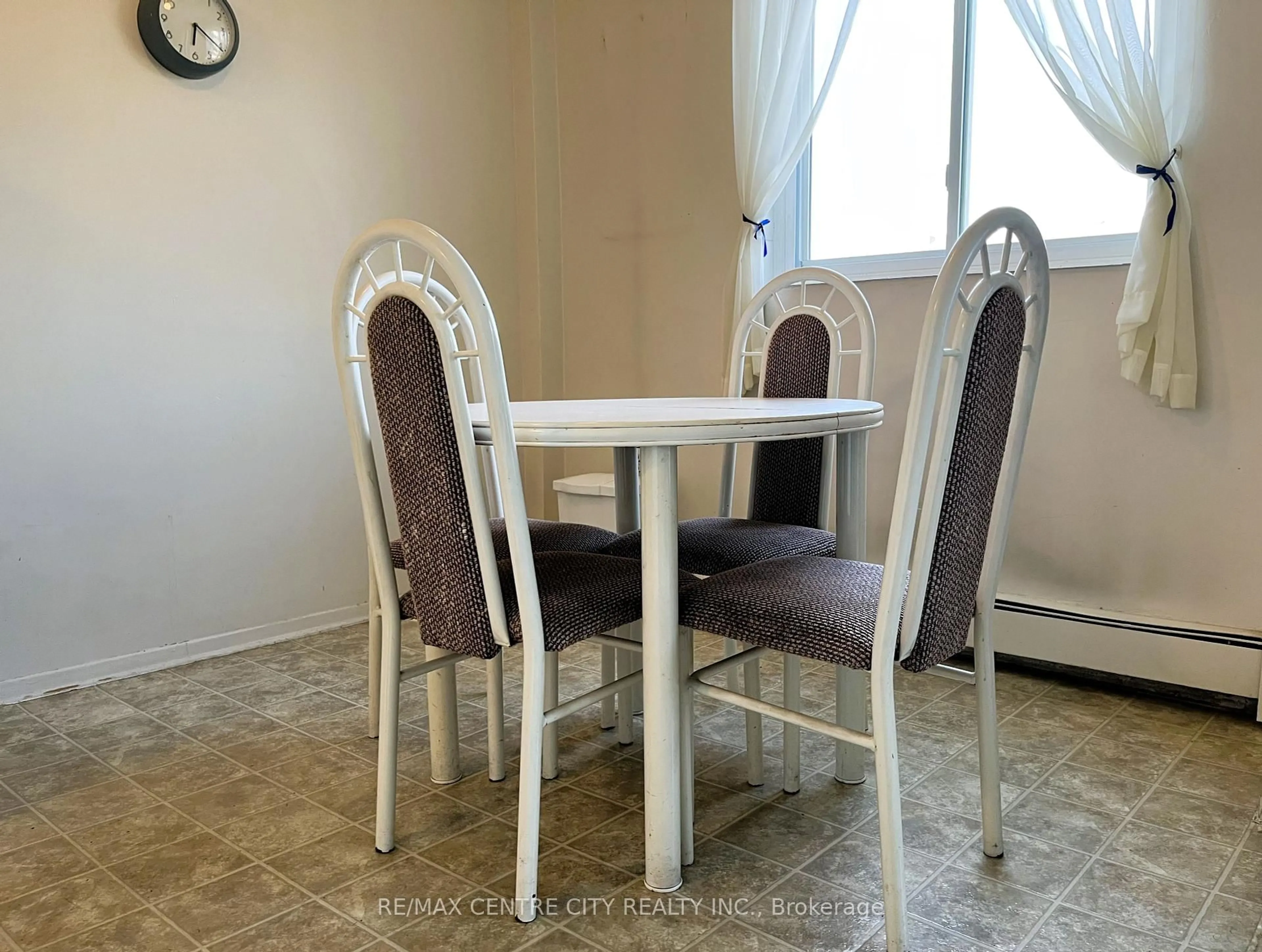 Dining room, unknown for 675 Wonderland Rd #3, London South Ontario N6K 1M1
