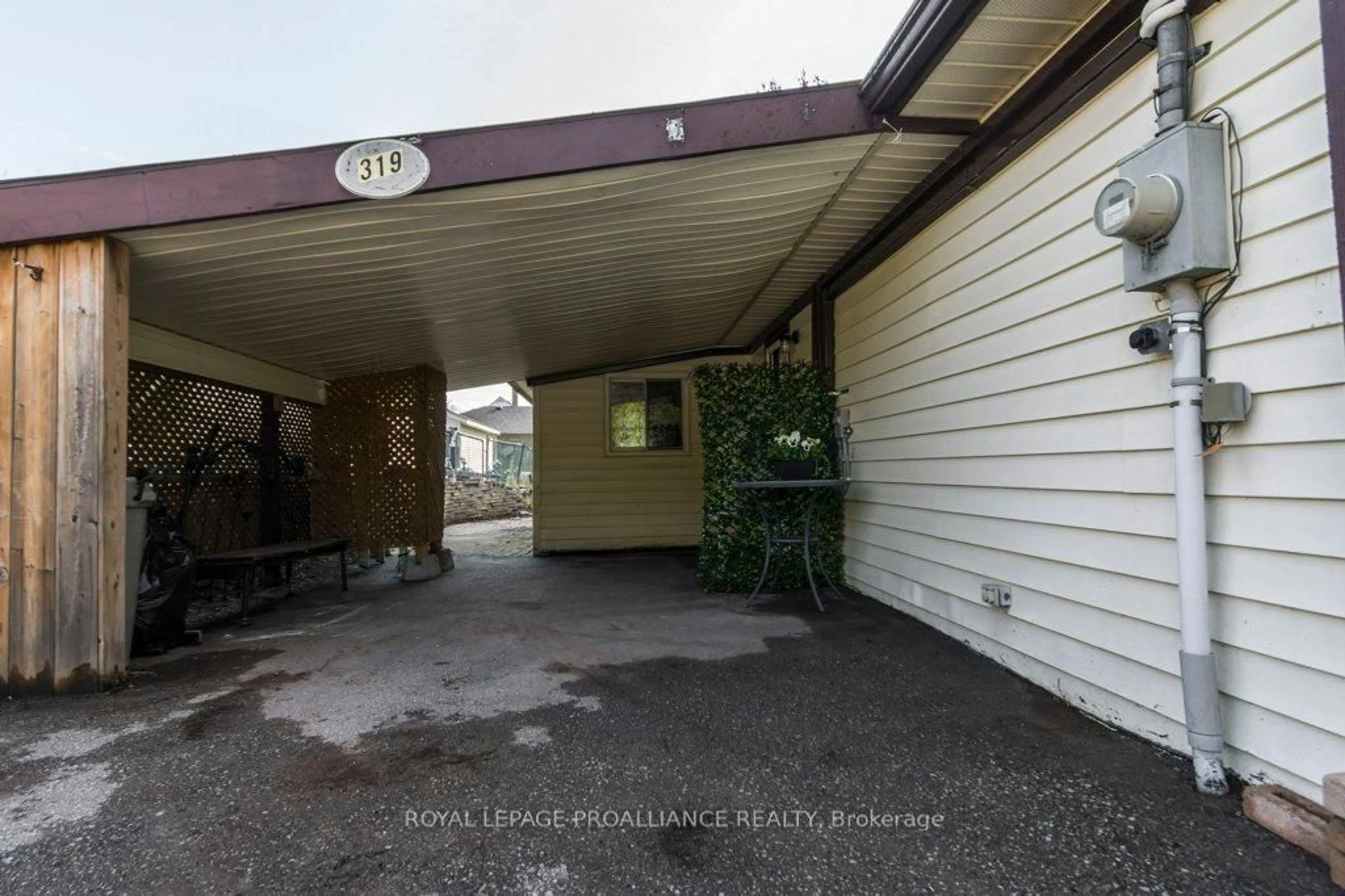 Unknown for 319 Herchimer Ave, Belleville Ontario K8N 4H5