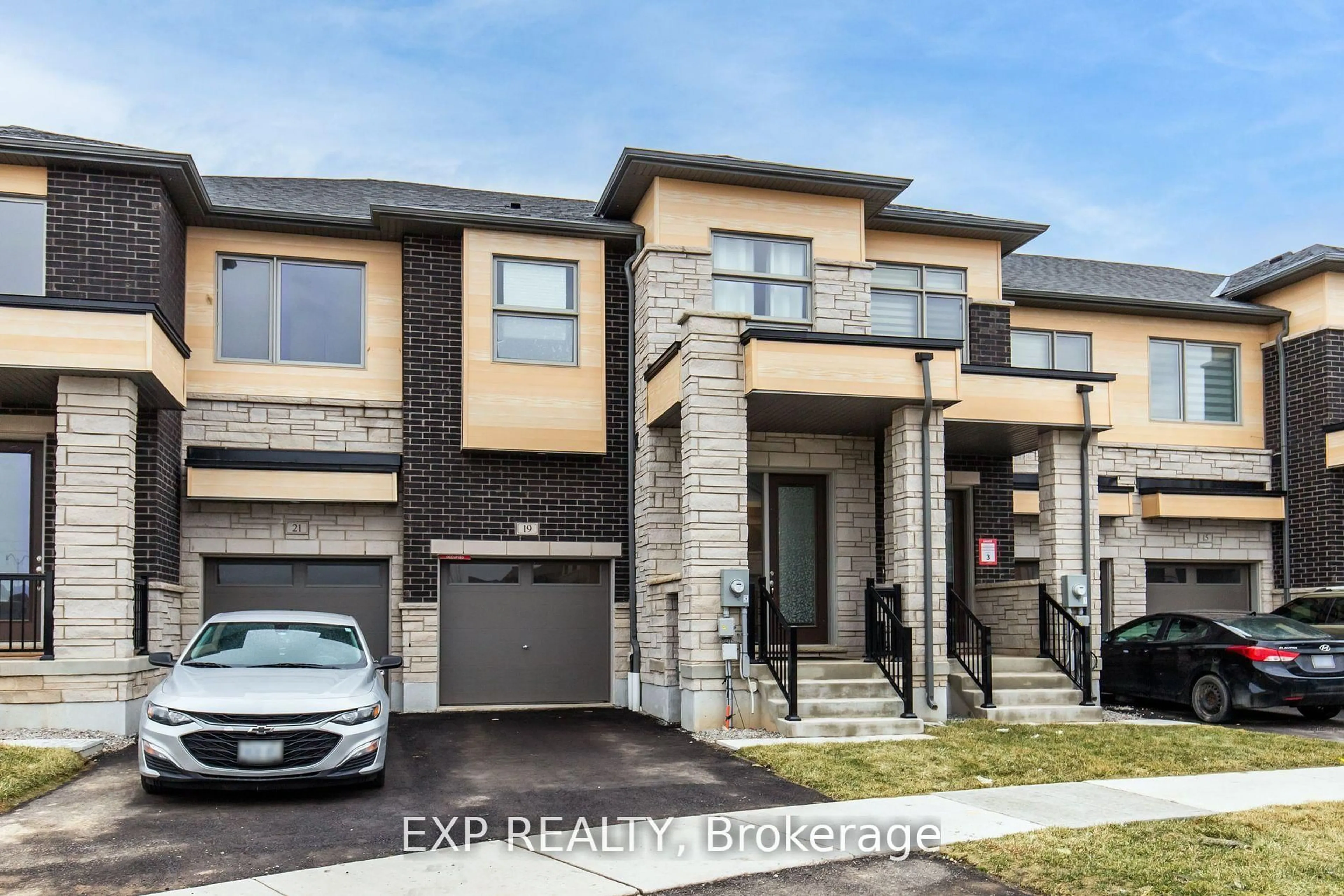 Home with brick exterior material, street for 19 Molnar Cres, Brantford Ontario N3T 0X3
