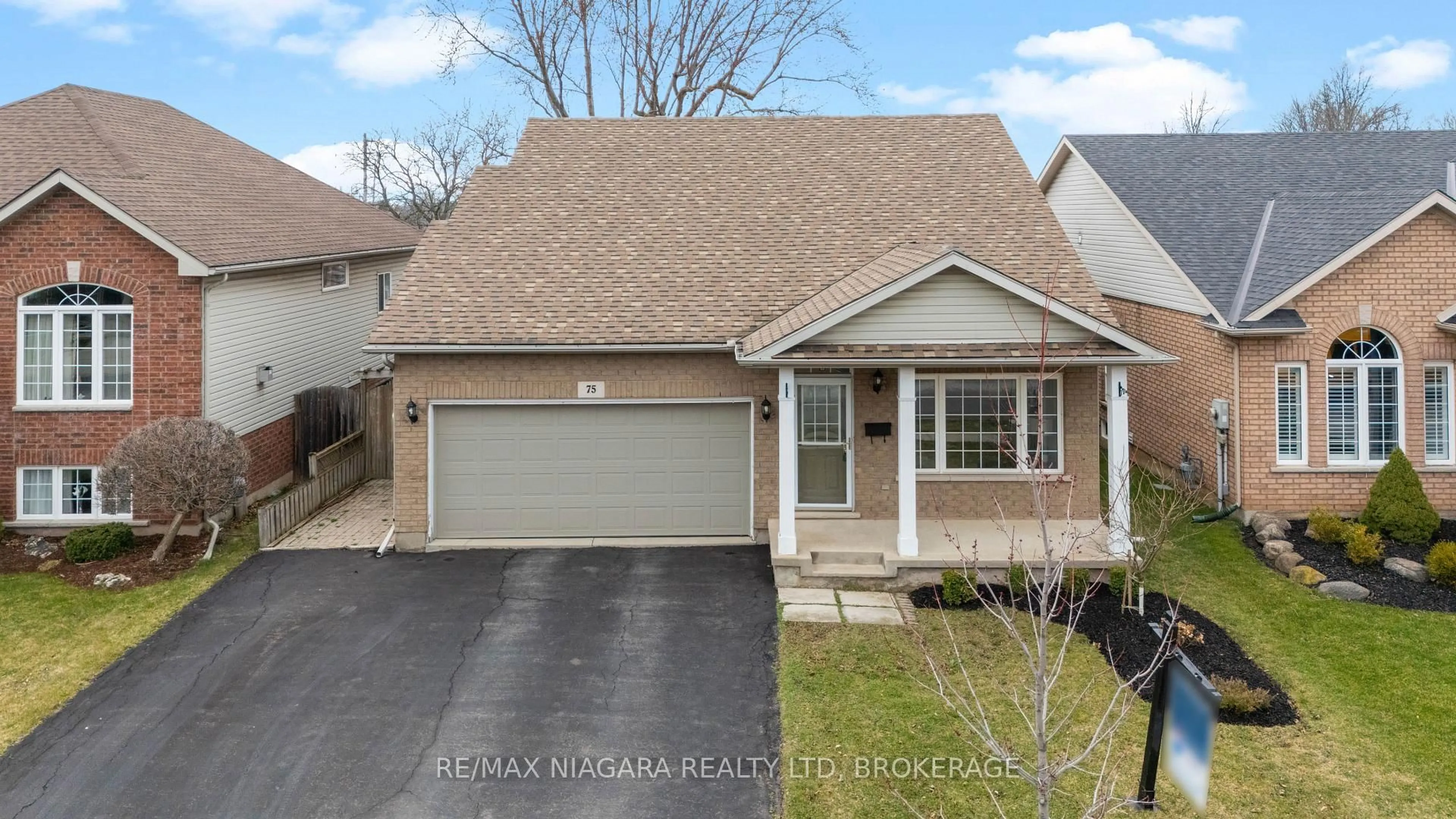 Home with brick exterior material, street for 75 MCBRIDE Dr, St. Catharines Ontario L2S 3Z3