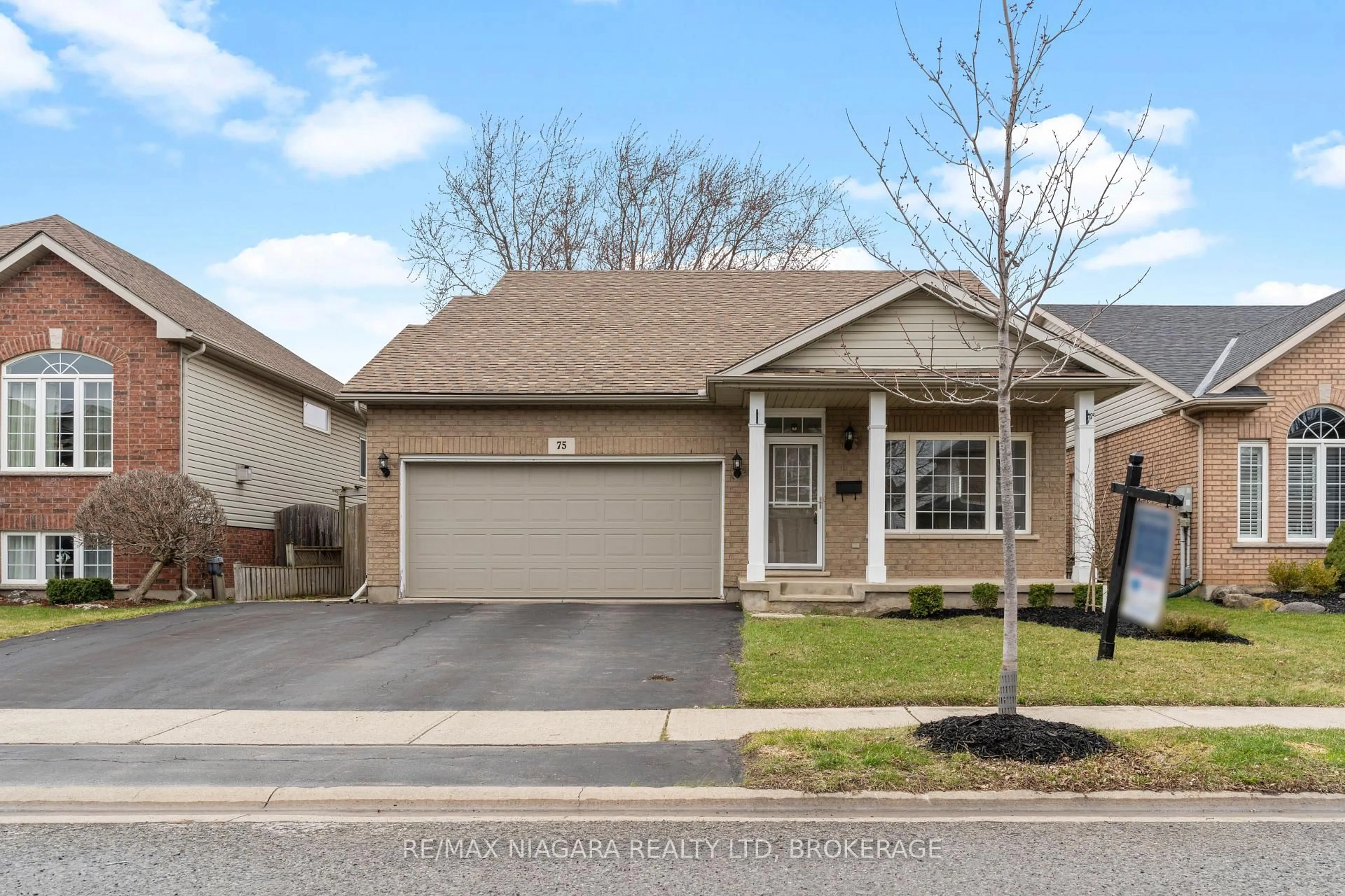 Home with brick exterior material, street for 75 MCBRIDE Dr, St. Catharines Ontario L2S 3Z3