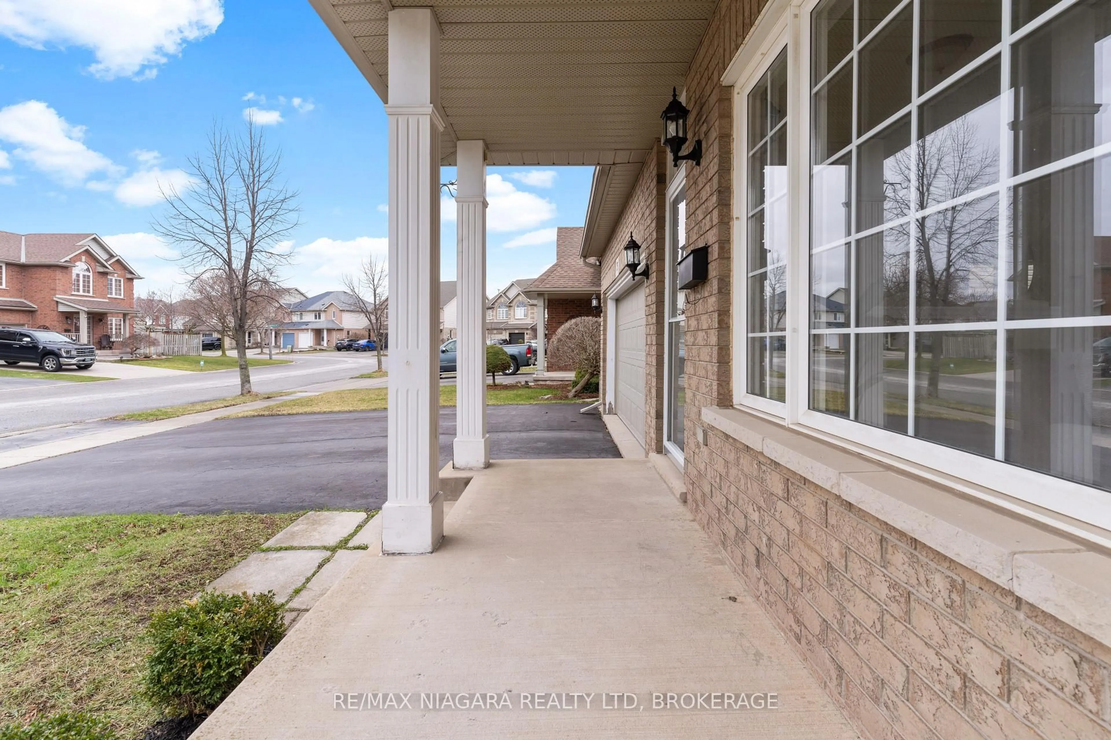 Patio, street for 75 MCBRIDE Dr, St. Catharines Ontario L2S 3Z3