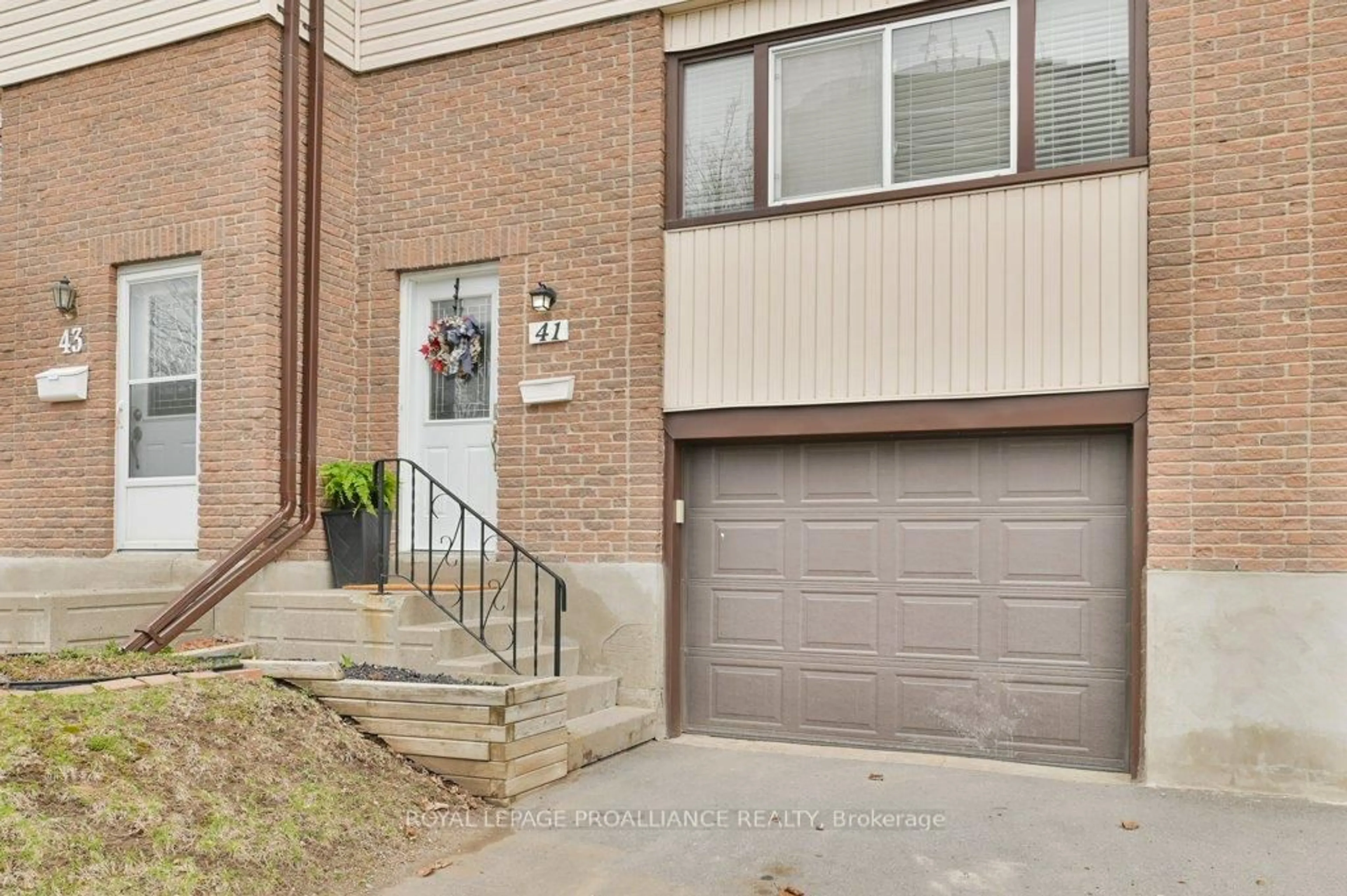 Home with brick exterior material, street for 41 O'Hare St, Belleville Ontario K8P 4R9