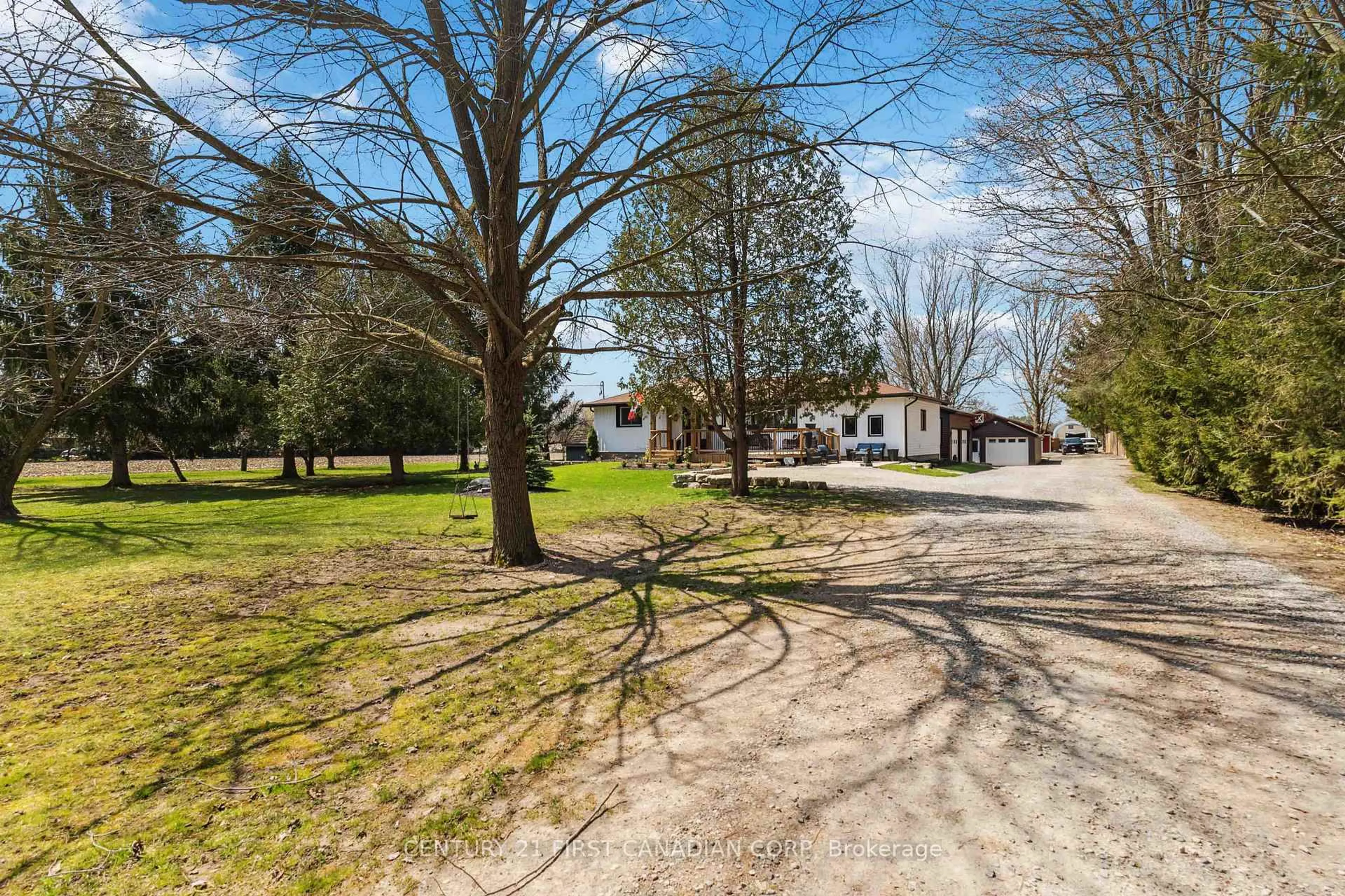 A pic from outside/outdoor area/front of a property/back of a property/a pic from drone, unknown for 20883 REBECCA Rd, Thames Centre Ontario N0E 1W0