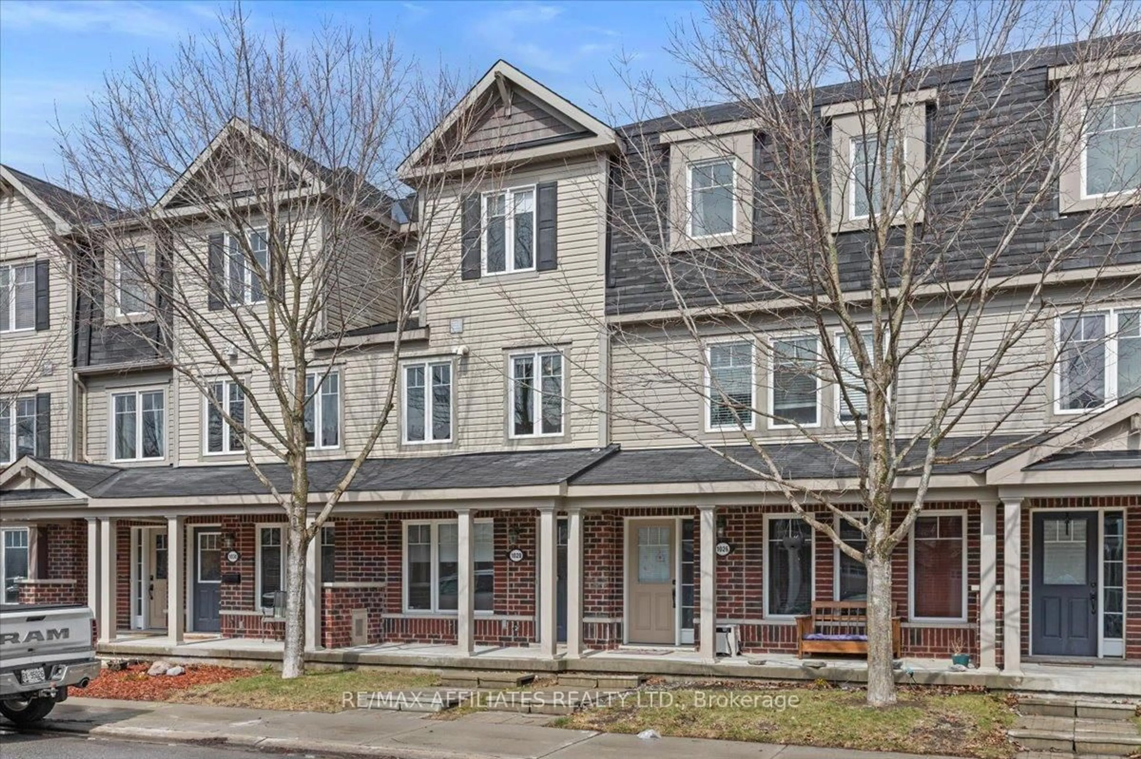 Home with brick exterior material, street for 1028 Pampero Cres, Ottawa Ontario K2S 0N4