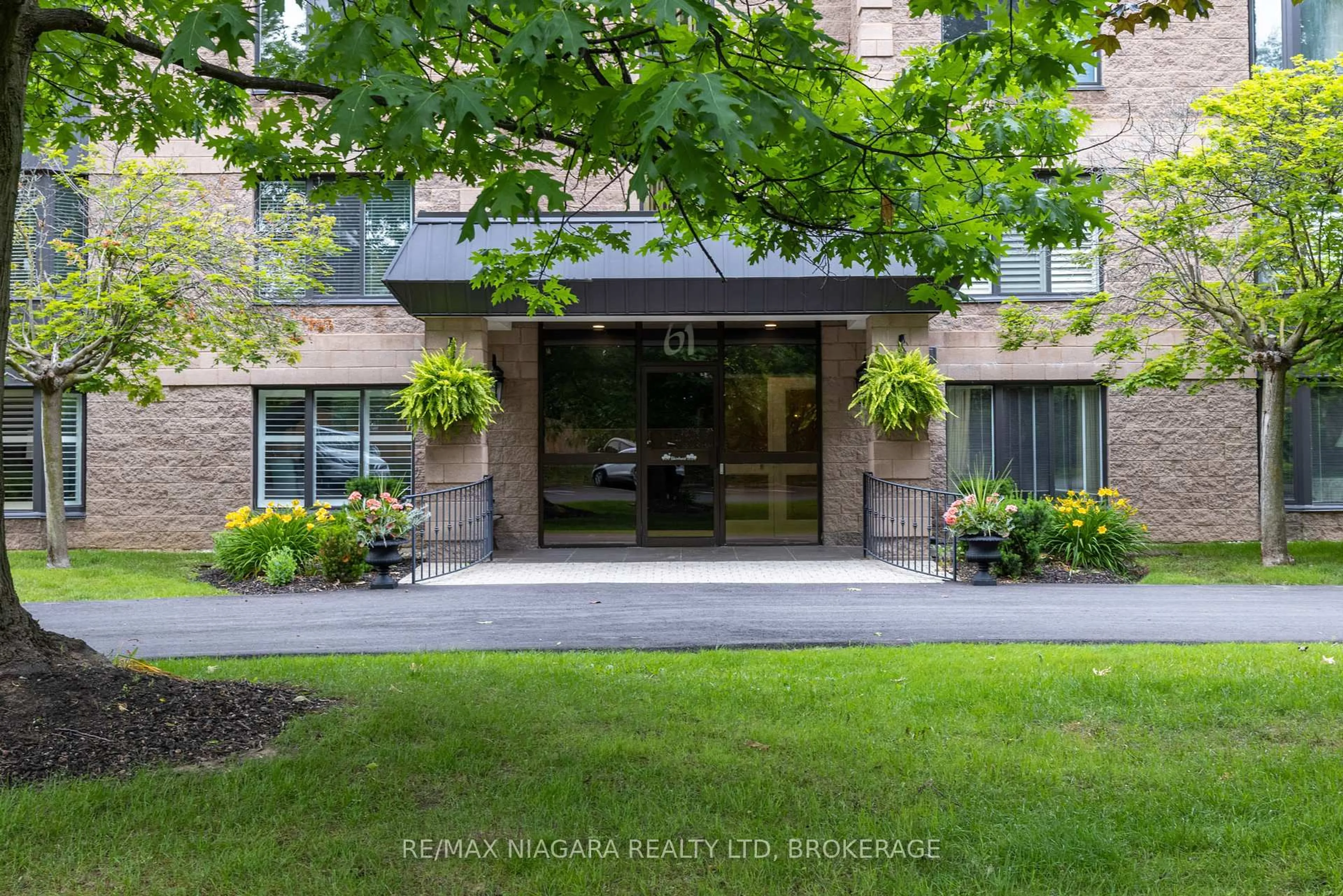 Unknown for 61 Paffard St #403, Niagara-on-the-Lake Ontario L0S 1J0