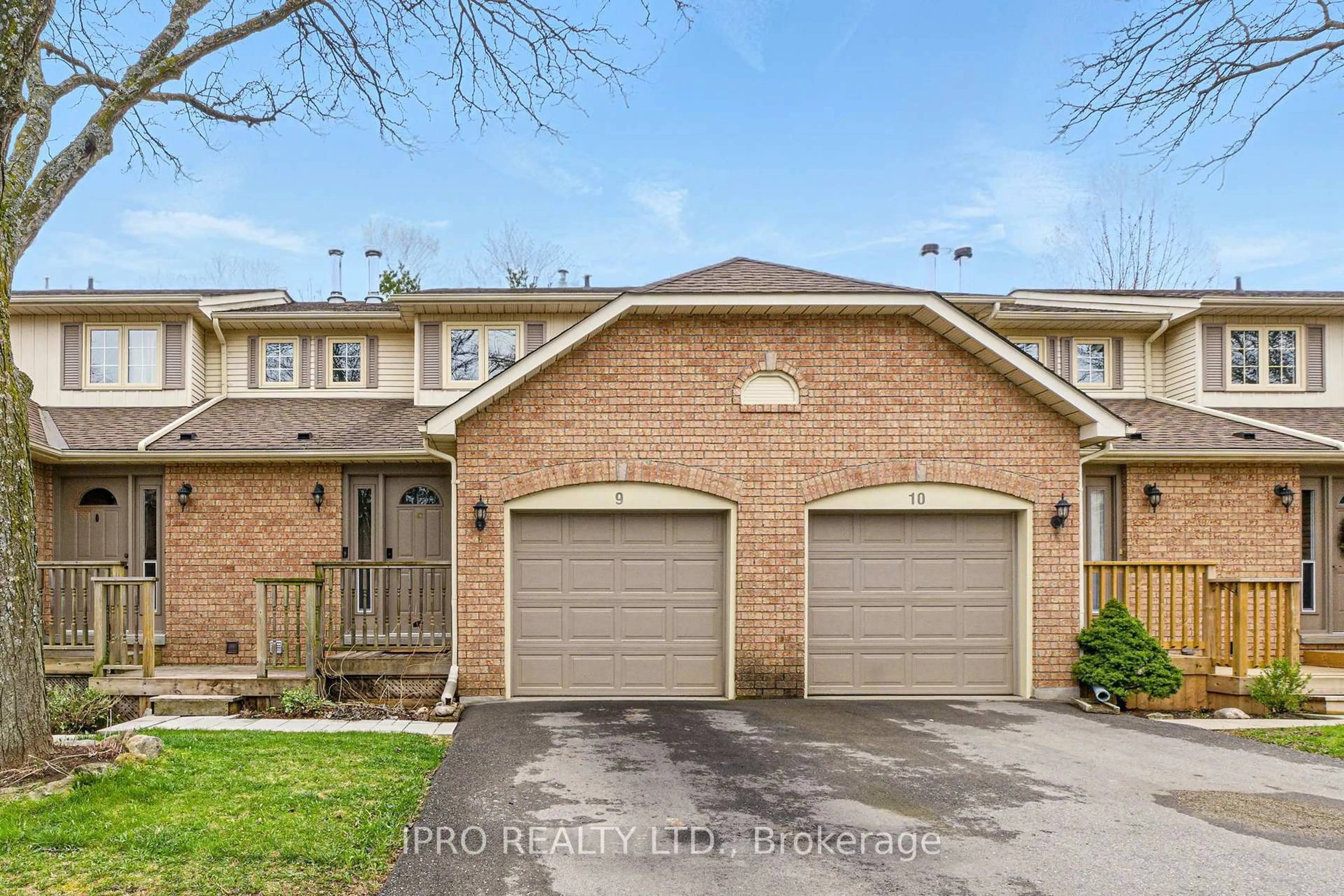 Home with brick exterior material, street for 79 Braeheid Ave #9, Hamilton Ontario L8B 0C6