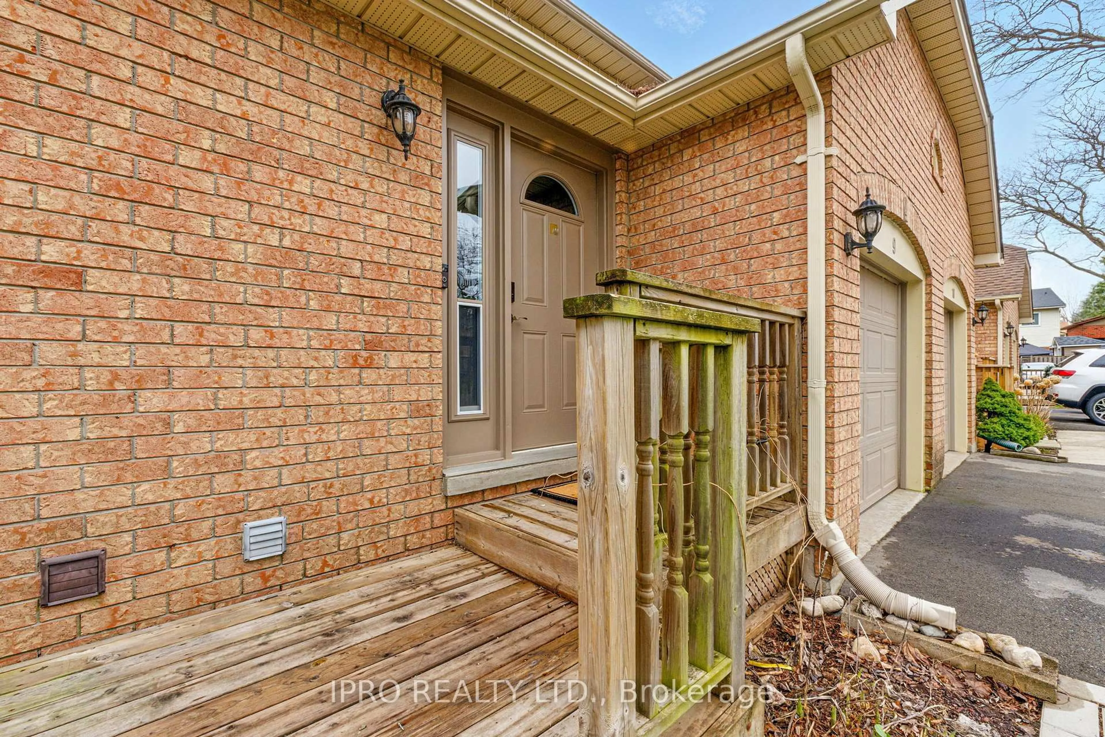 Home with brick exterior material, street for 79 Braeheid Ave #9, Hamilton Ontario L8B 0C6