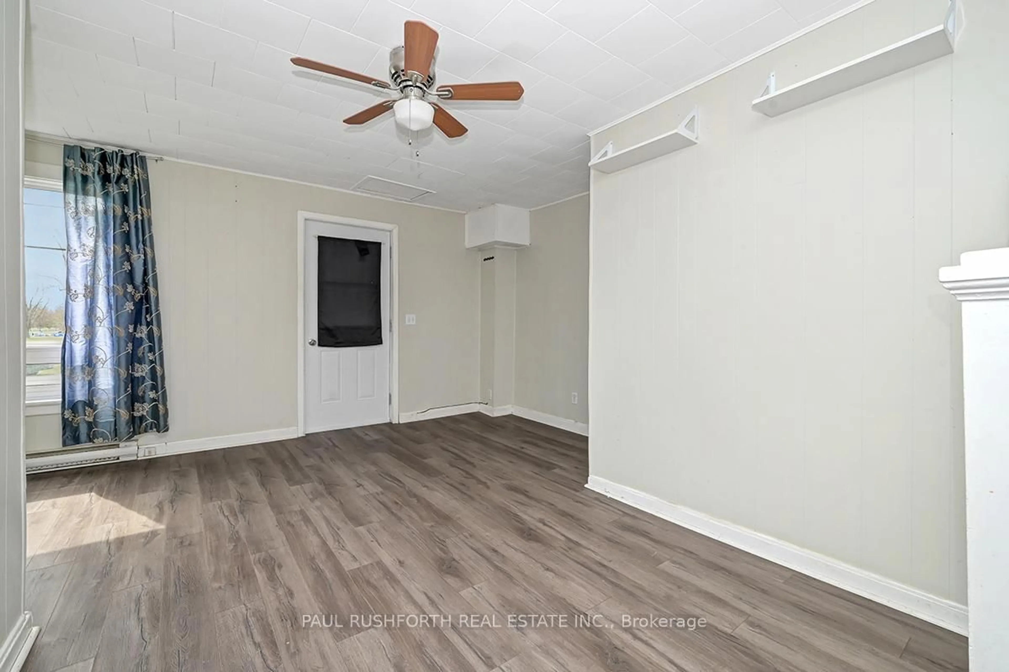 A pic of a room for 13153 Riverside Dr, South Dundas Ontario K0C 1X0