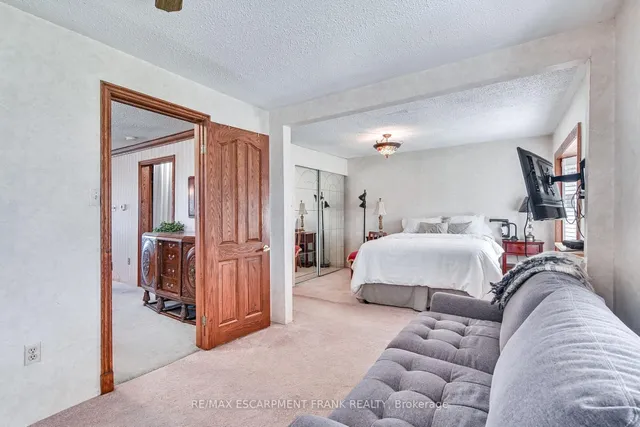 Additional property image - 56 SEABREEZE Cres