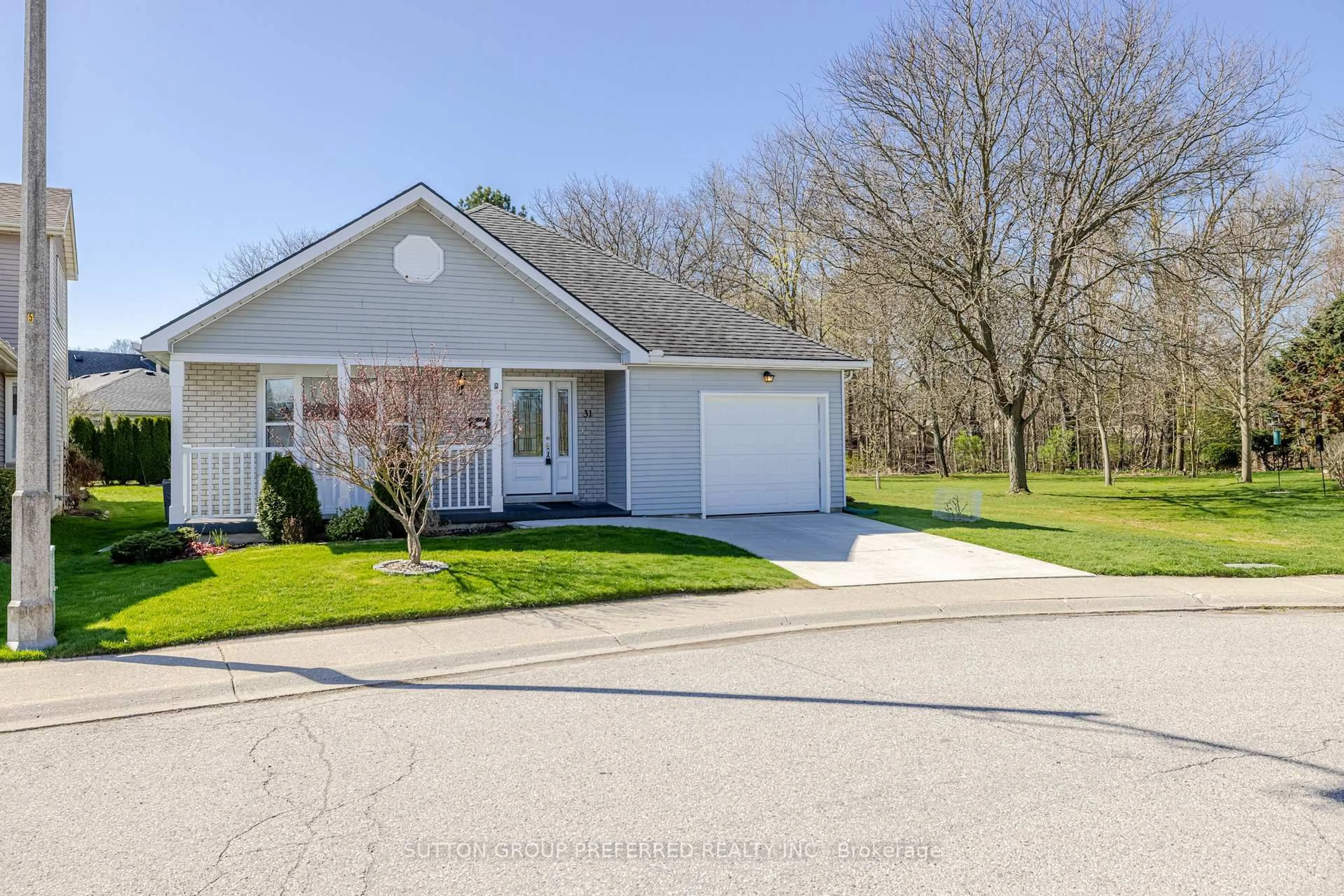 Unknown for 31 Hawkins Cres, Tillsonburg Ontario N4G 5K6