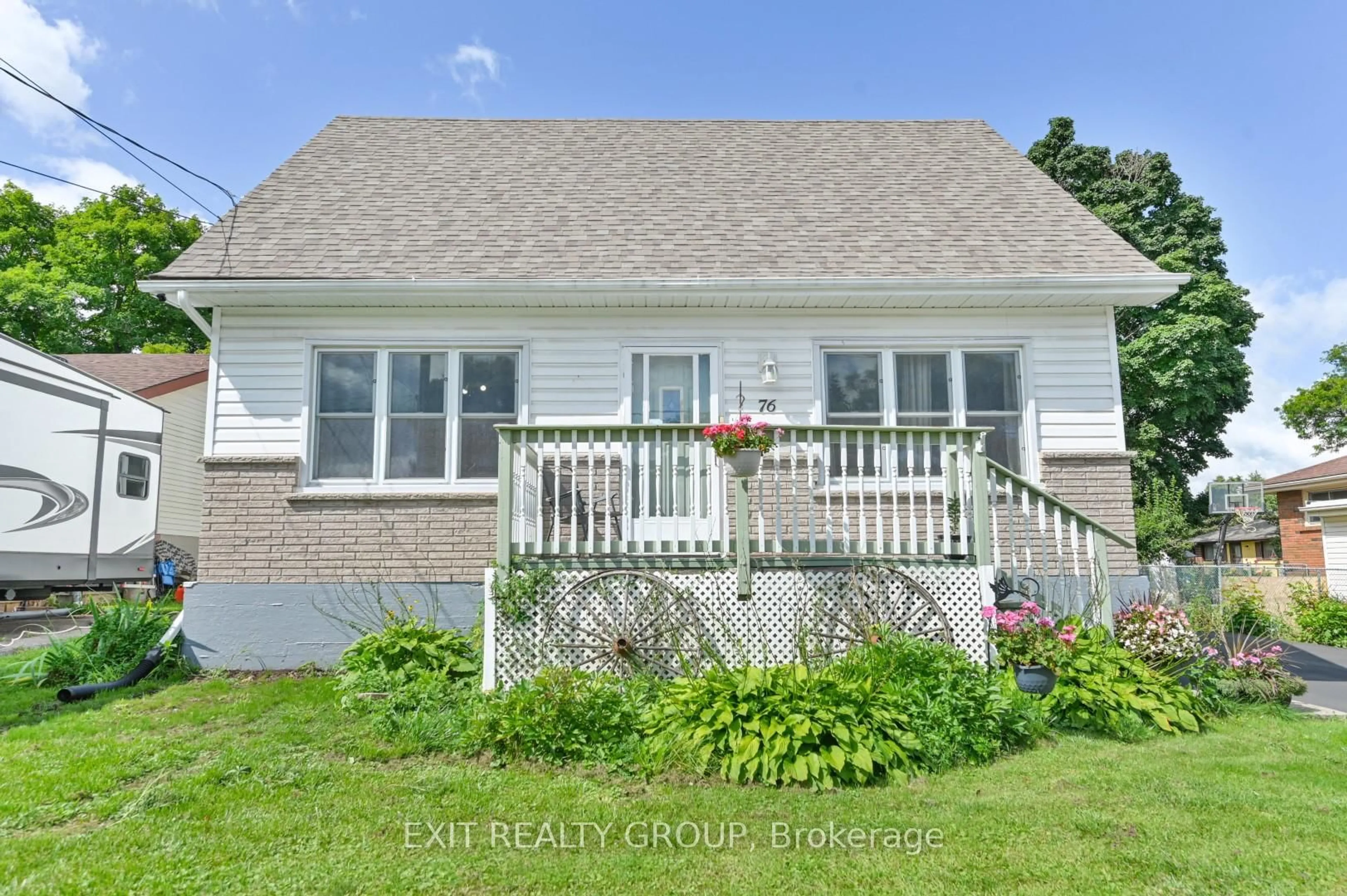 Home with vinyl exterior material, street for 76 Lemoine St, Belleville Ontario K8P 4G9