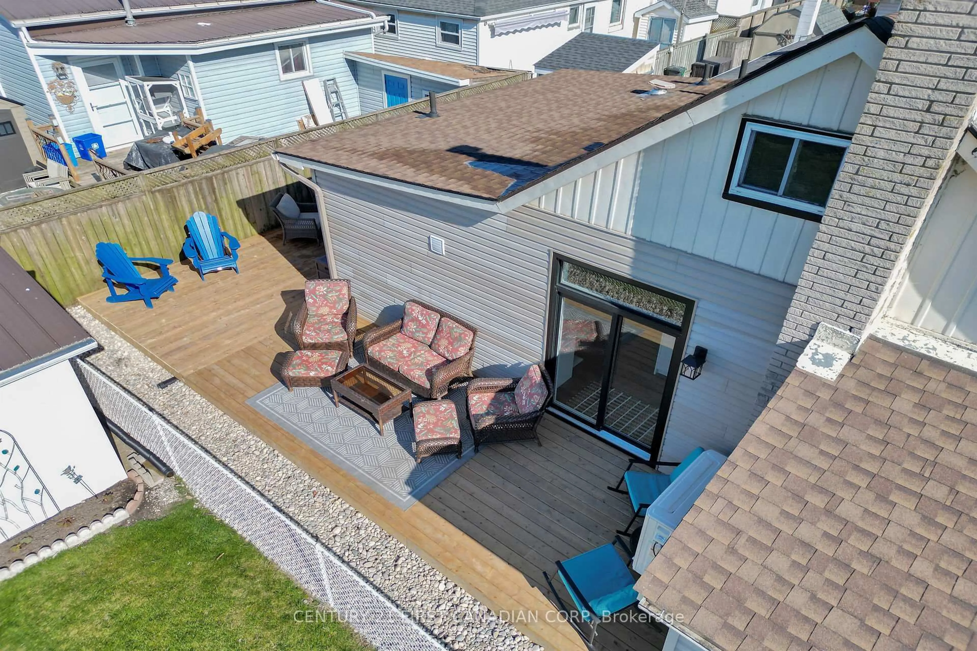 Patio, unknown for 134 Maud St, Central Elgin Ontario N5L 1C9